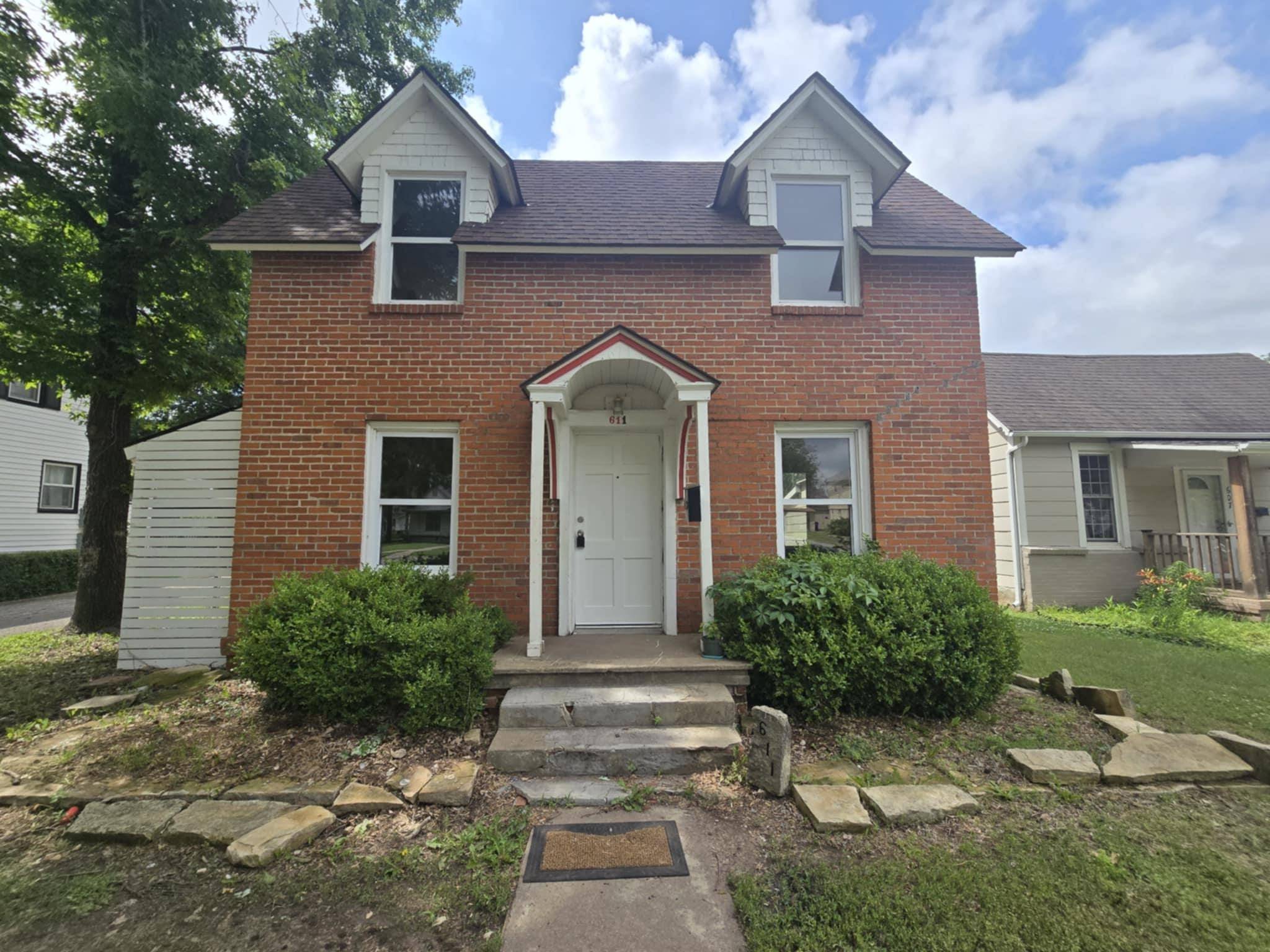 Winfield, KS 67156,611 E 10th Ave