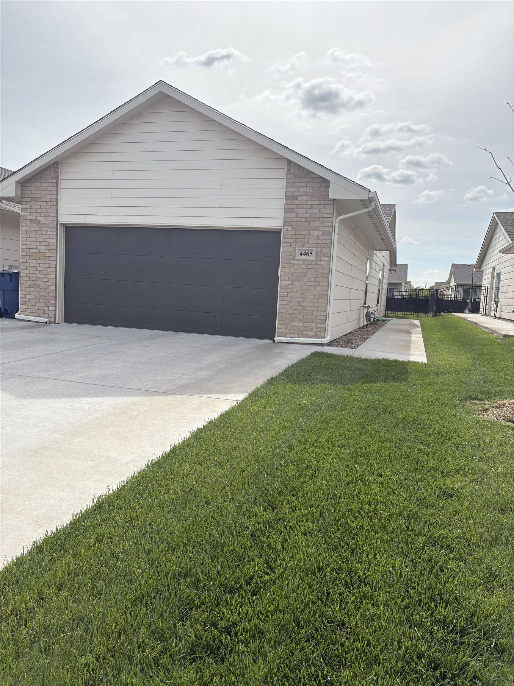 Wichita, KS 67205,4463-4465 N Sandplum St