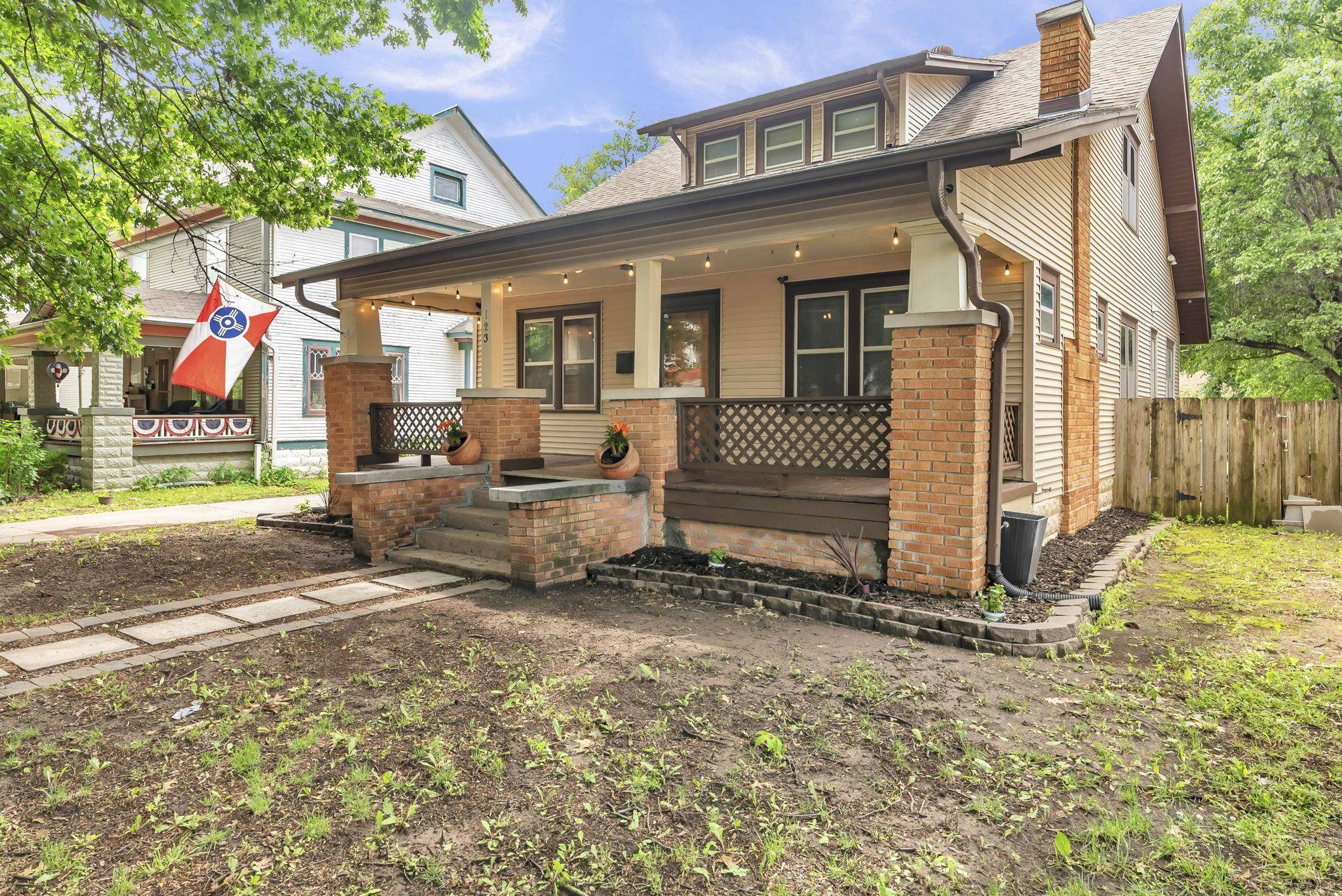 Wichita, KS 67211,123 S Chautauqua Ave.