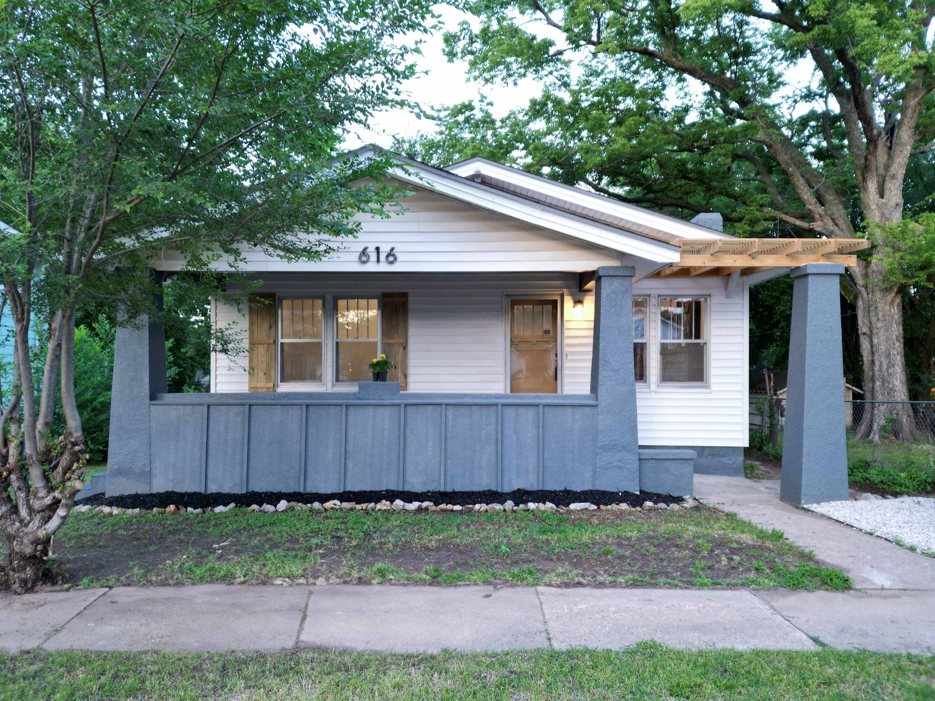 Arkansas City, KS 67005,616 N 4th St