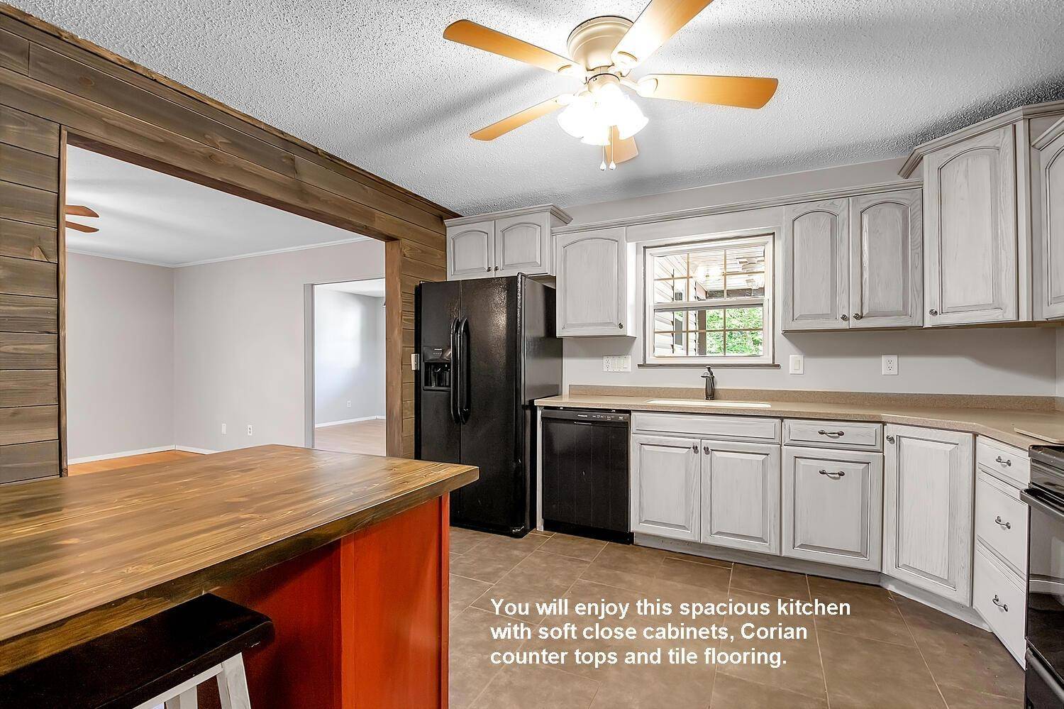 Mulvane, KS 67110,1211 Sunset Dr.