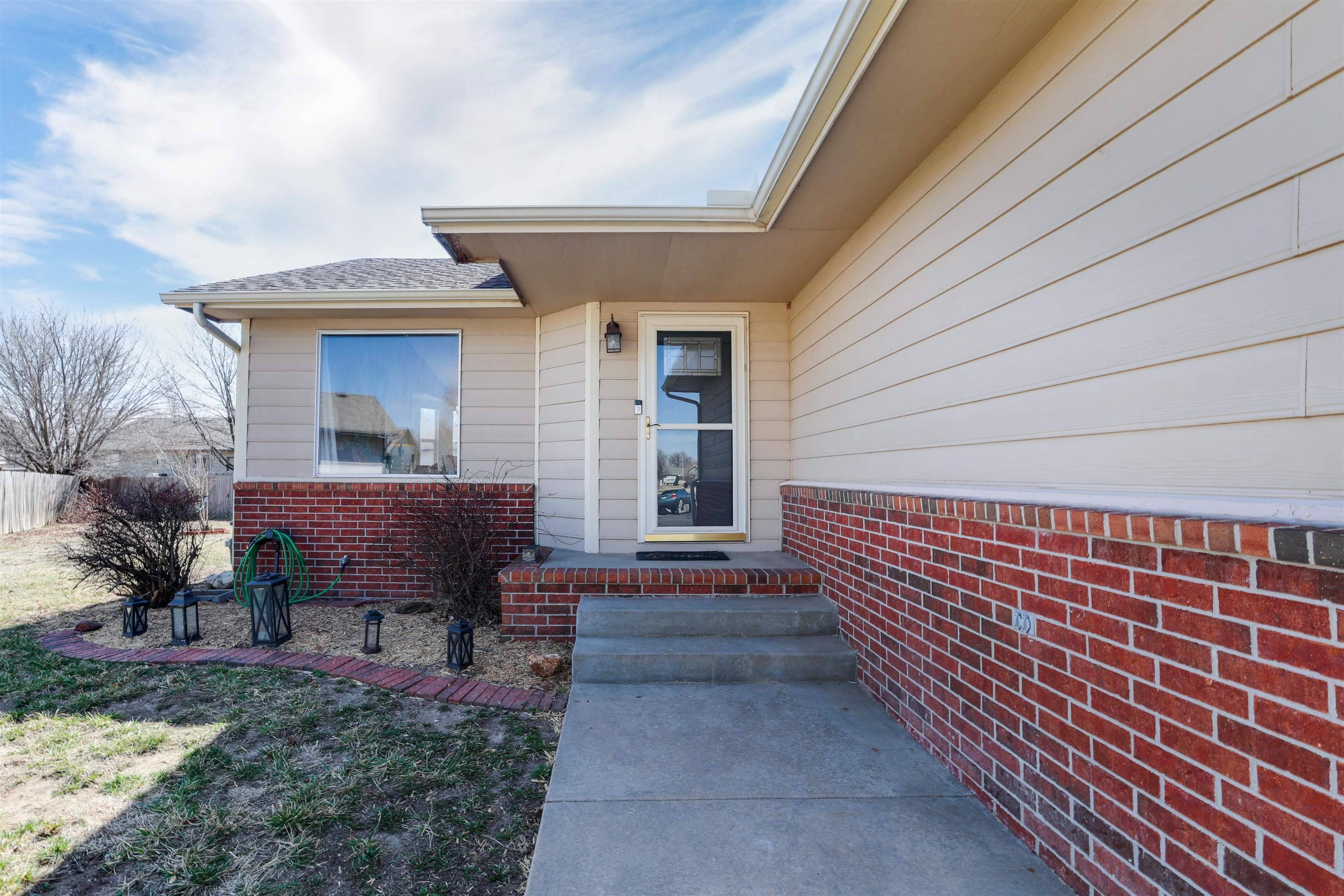 Goddard, KS 67052,1725 E Winterset Cir