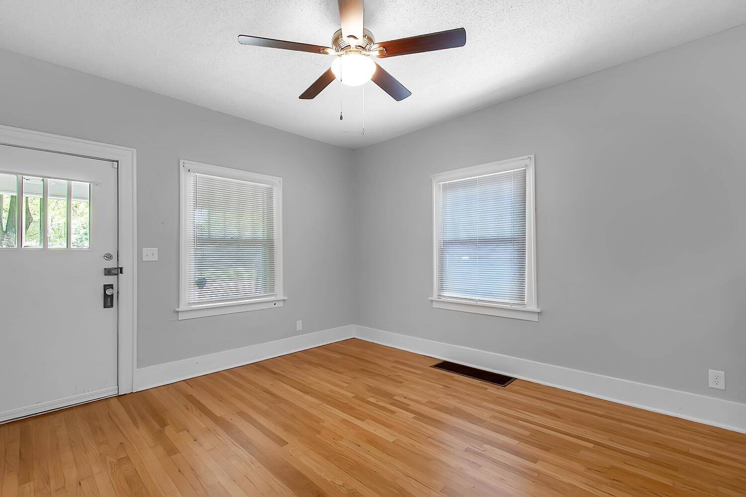 Wichita, KS 67203,1047 N Porter Ave