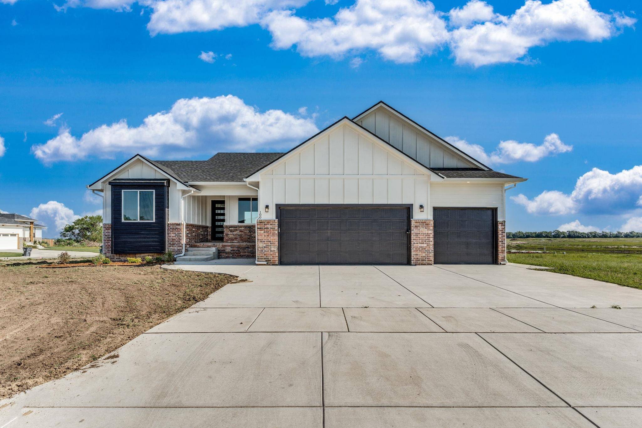 Wichita, KS 67052,100 S Wellcrest Ct.