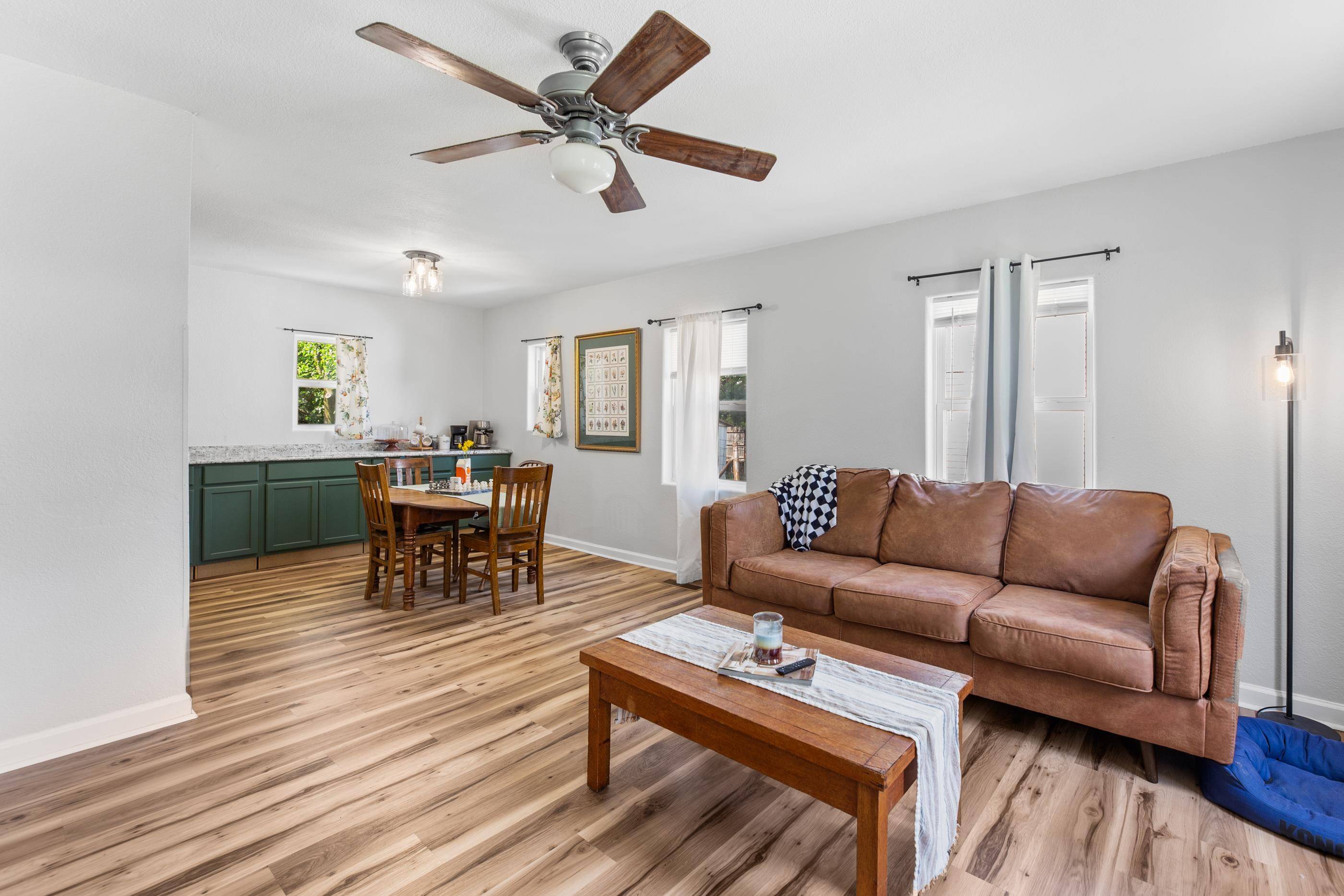 Park City, KS 67219,1229 E Charleston Dr
