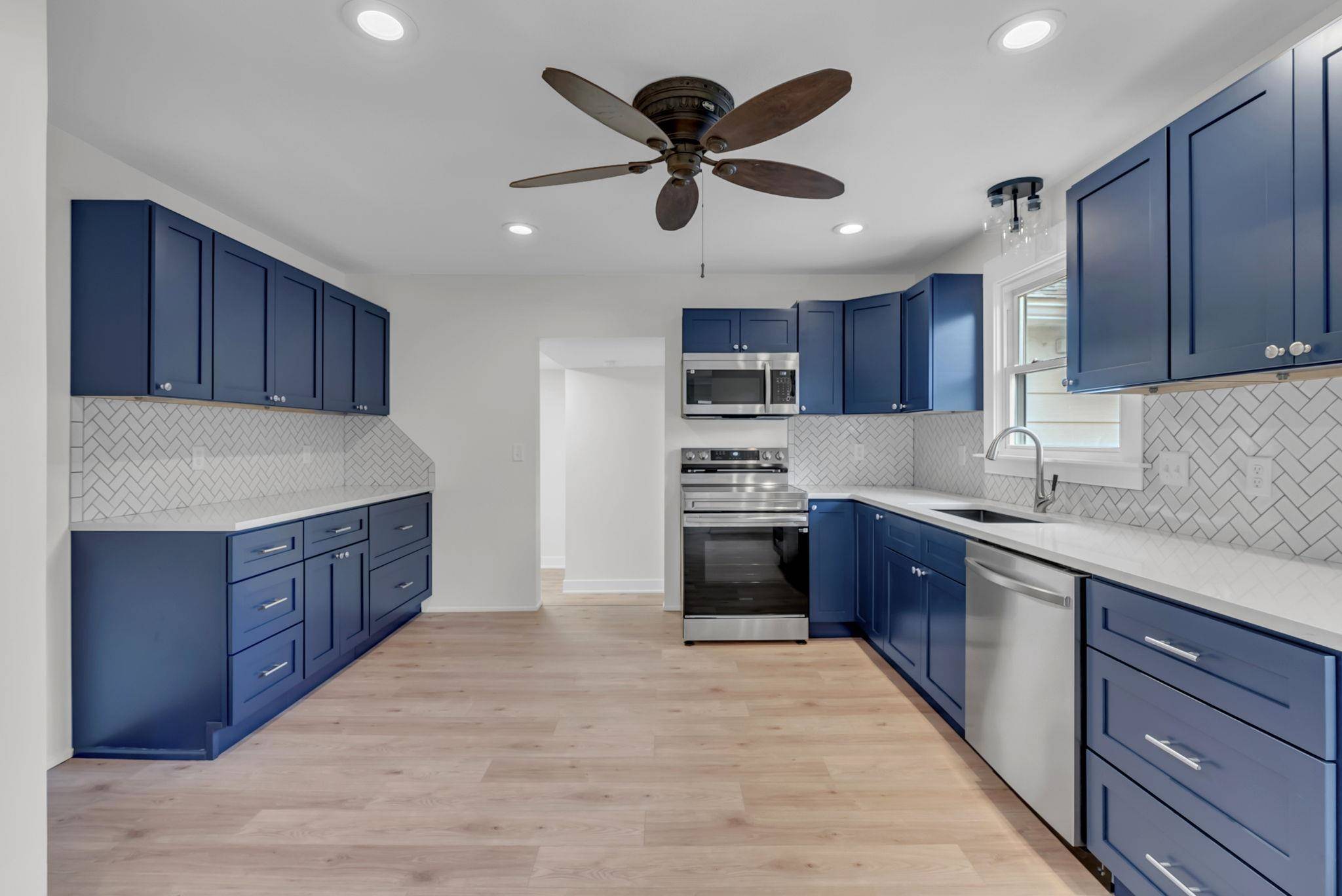 Sedgwick, KS 67135,211 N Madison