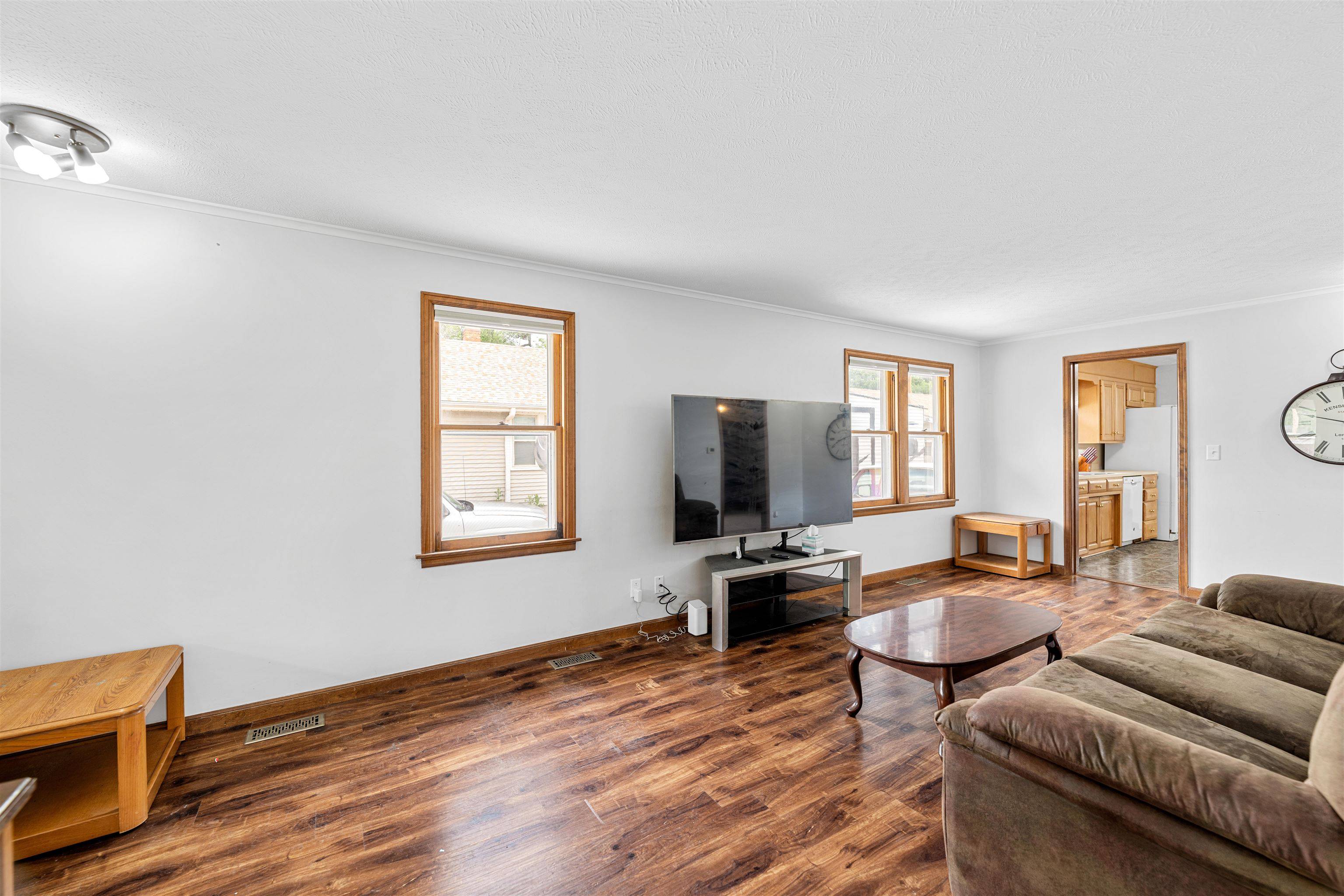 Salina, KS 67401,817 Sheridan St