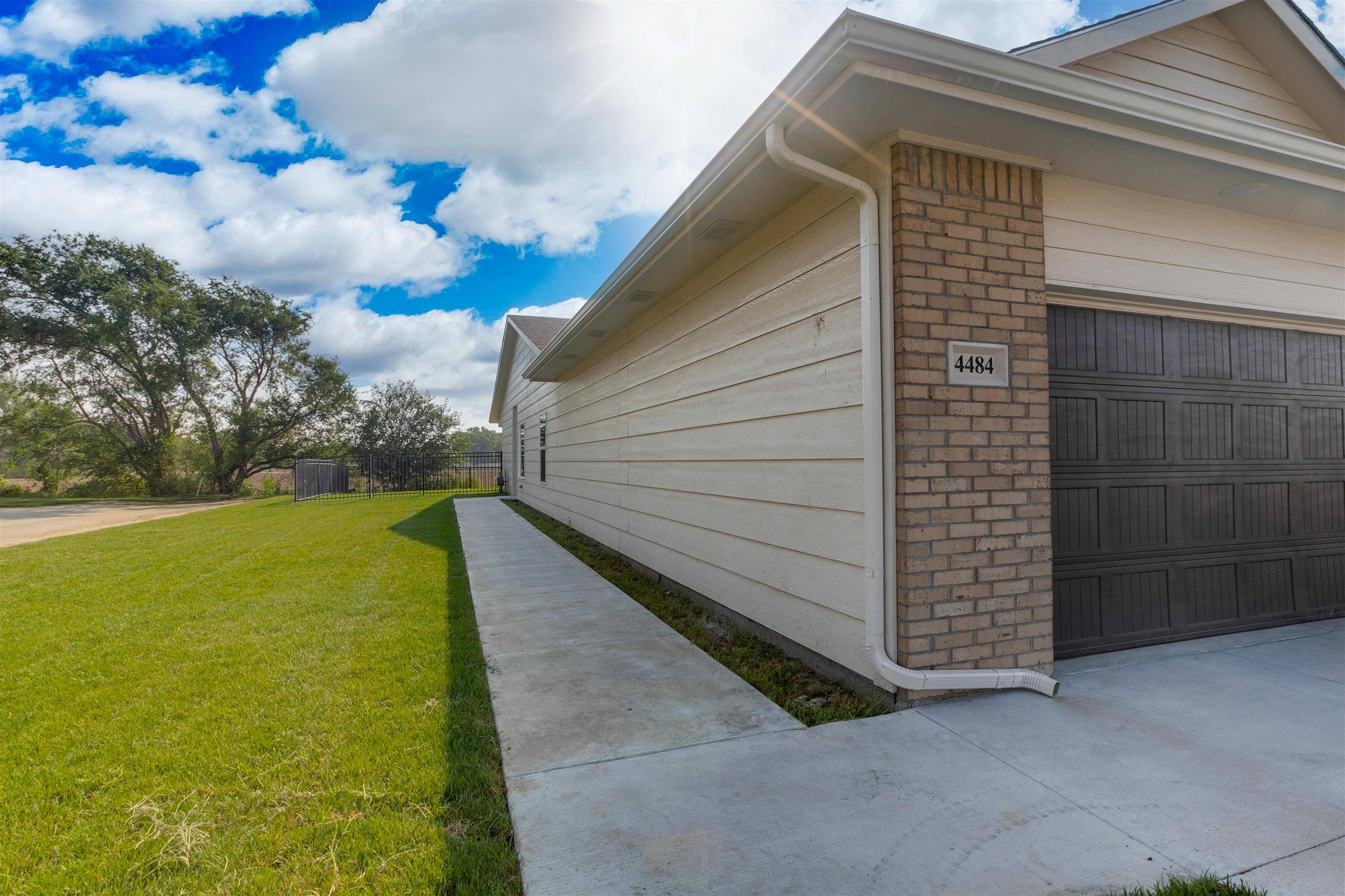Wichita, KS 67205,4457-4459 N Sandplum St