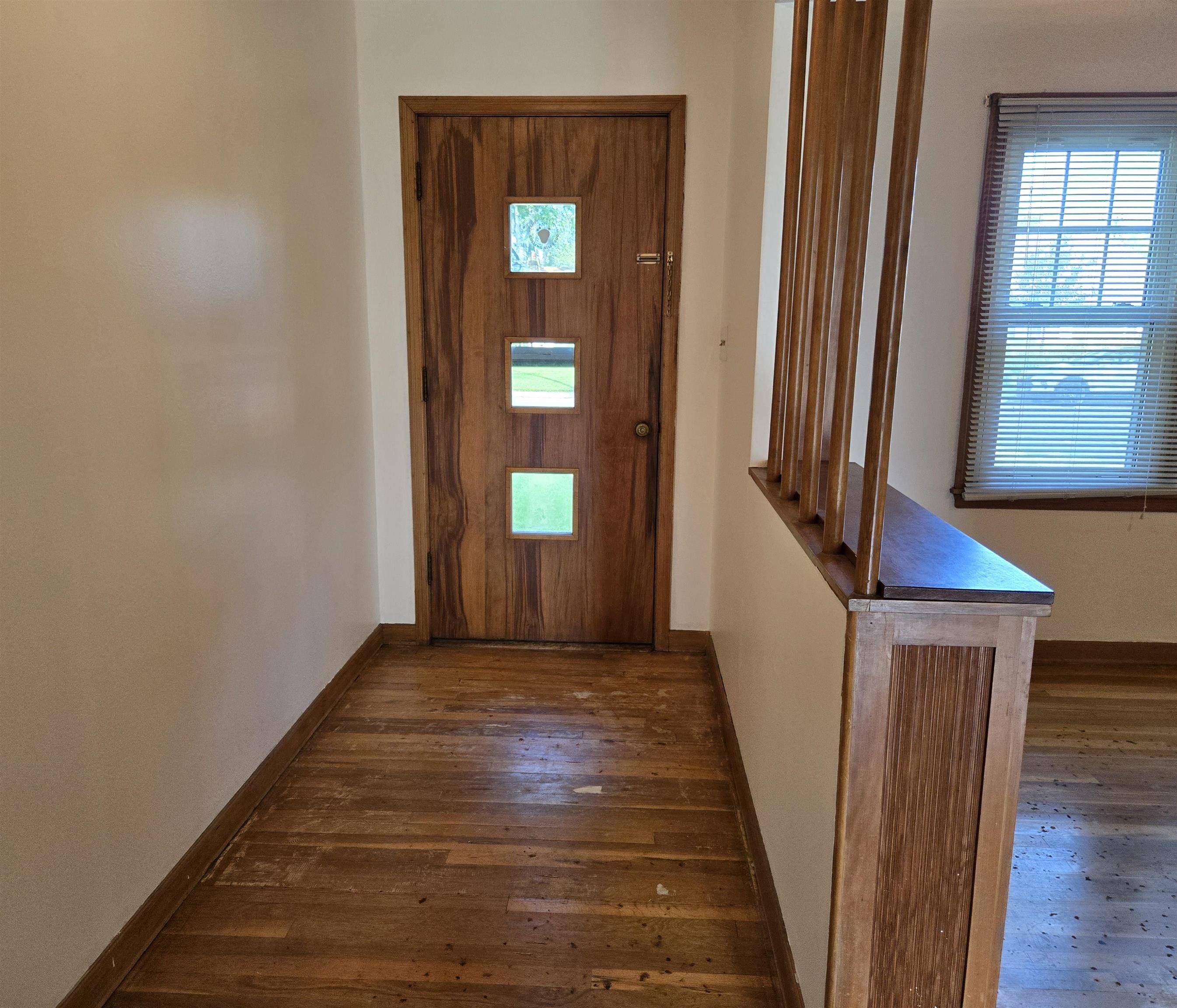 Salina, KS 67401,1853 Larson St