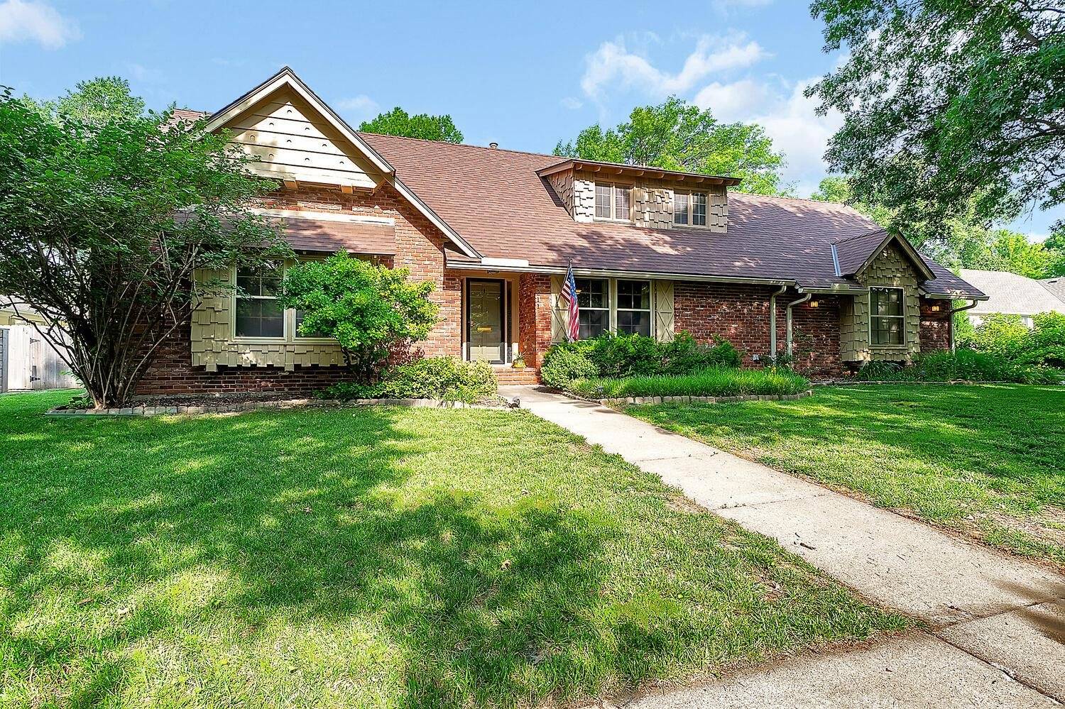 Wichita, KS 67206,211 N Armour Avenue