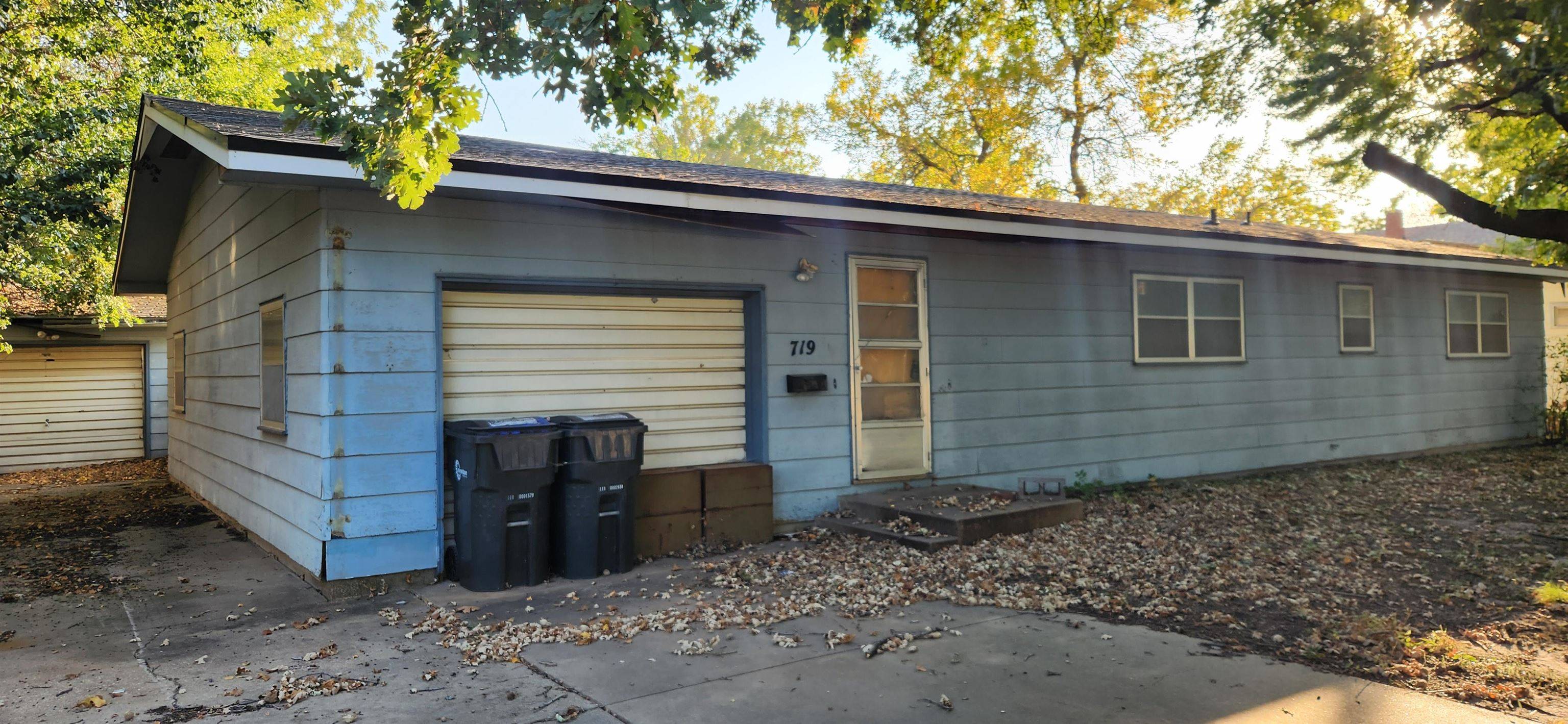 Newton, KS 67114,719 W 5th St