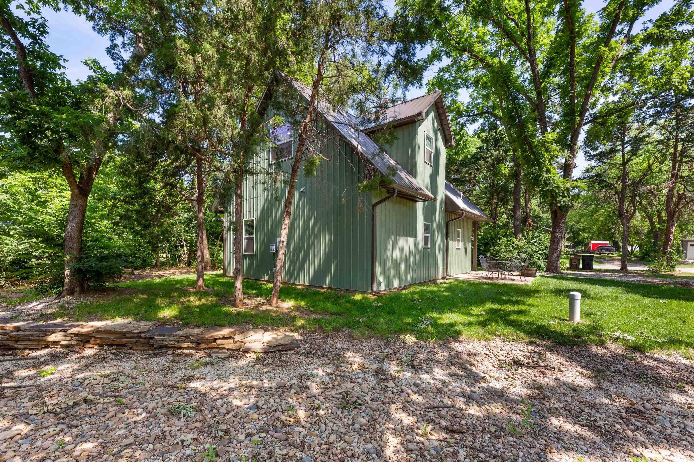North Newton, KS 67117,503 W 23rd St
