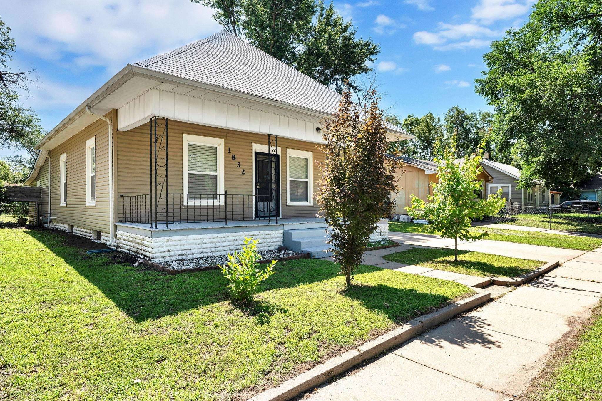 Wichita, KS 67213,1832 S Gold St