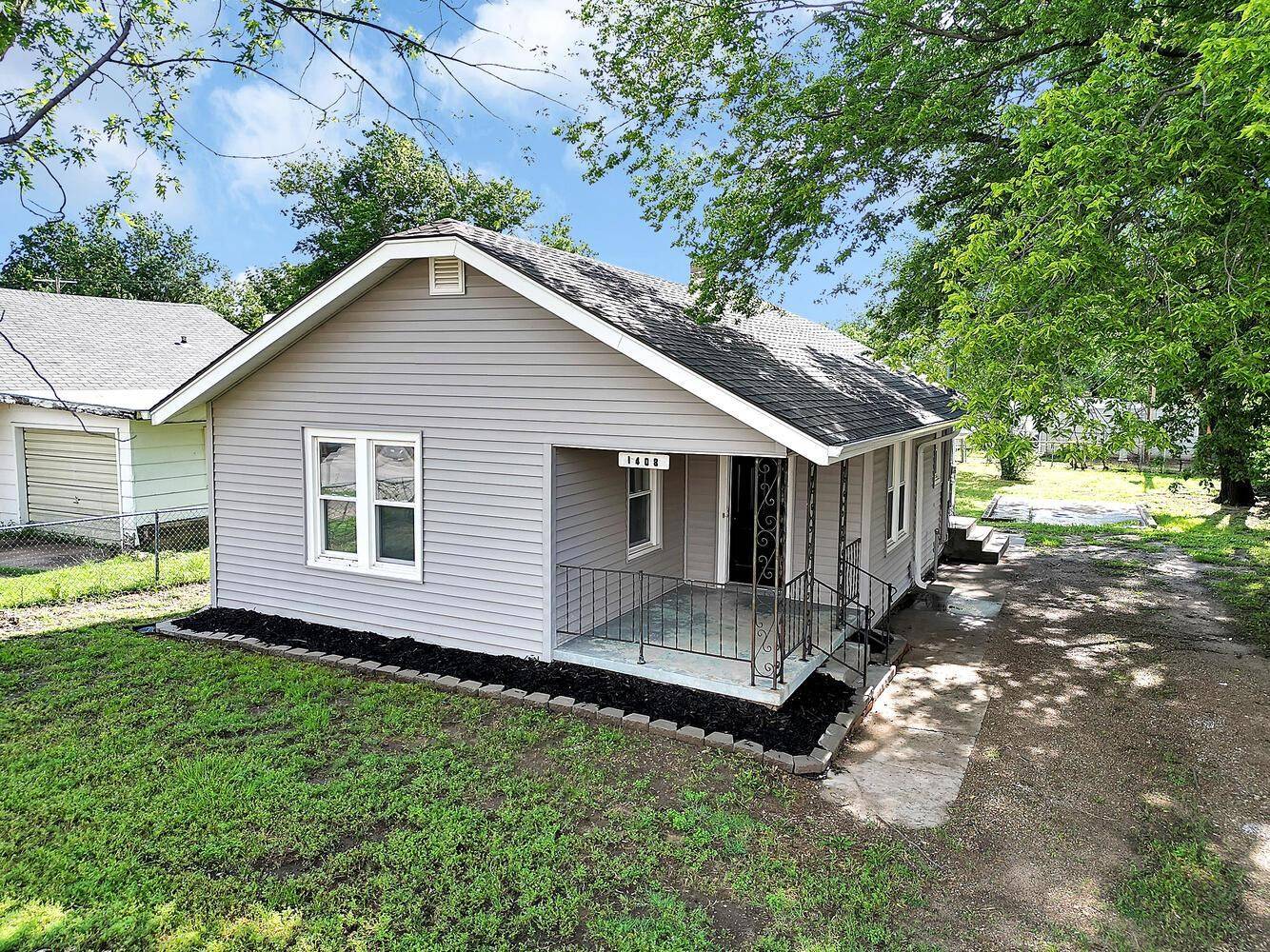 Arkansas City, KS 67005,1408 N 8th St