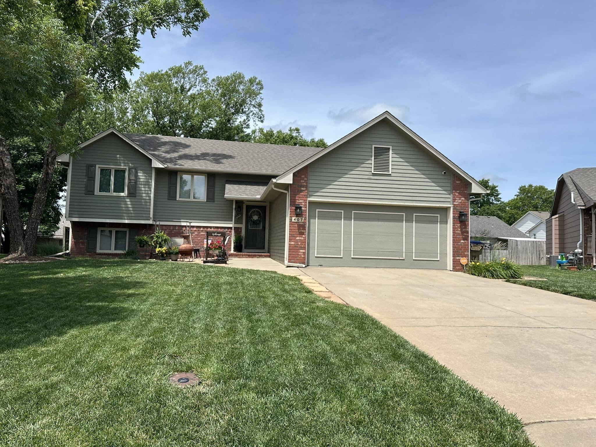 Derby, KS 67037,407 N Stonegate