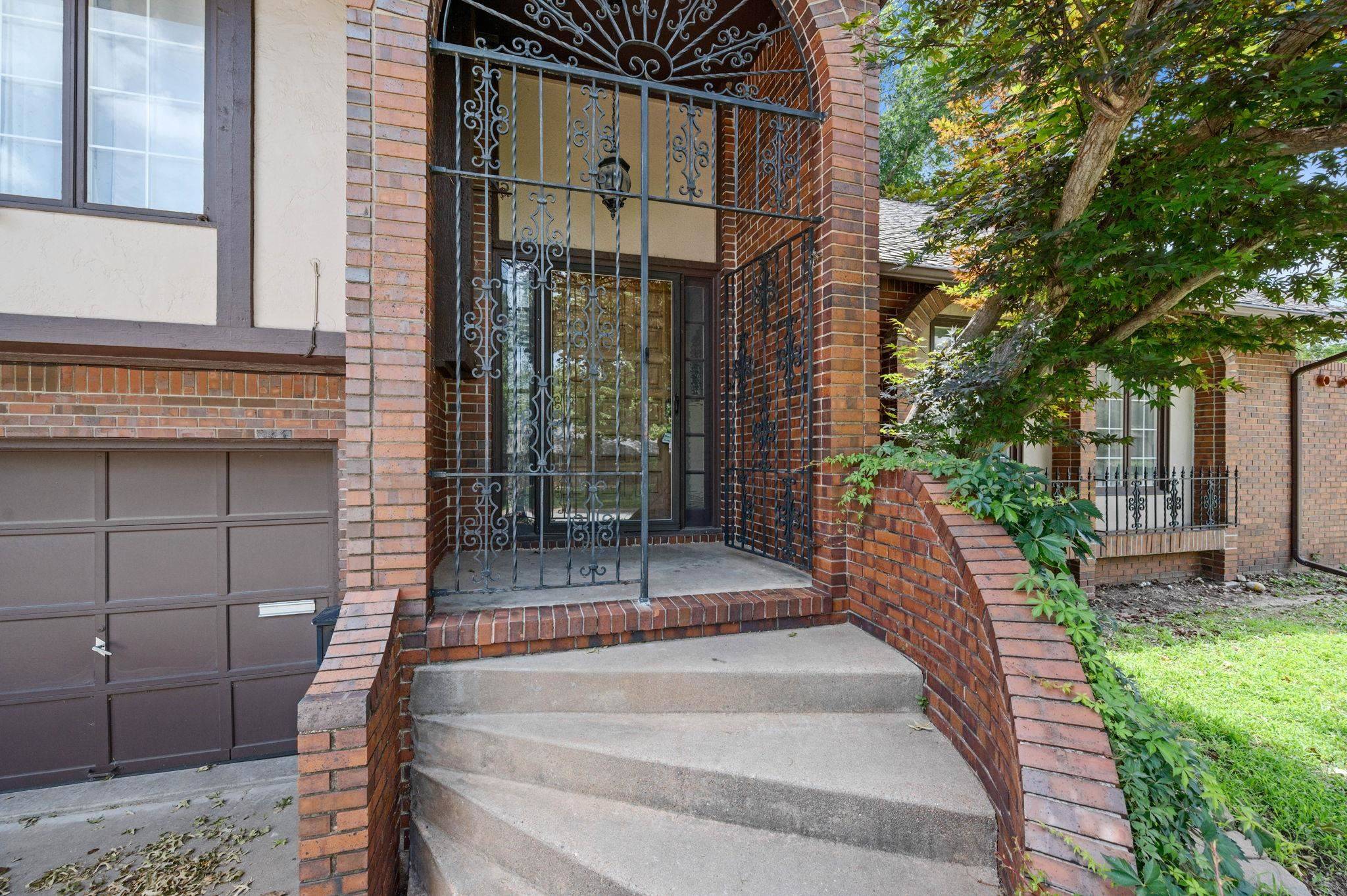 Wichita, KS 67206,7911 E Donegal St