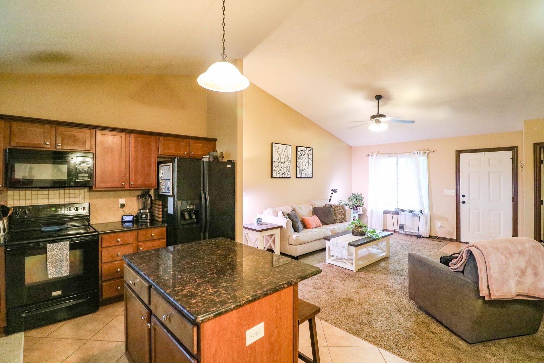 Wichita, KS 67207-6736,12613 E Willowgreen Circle