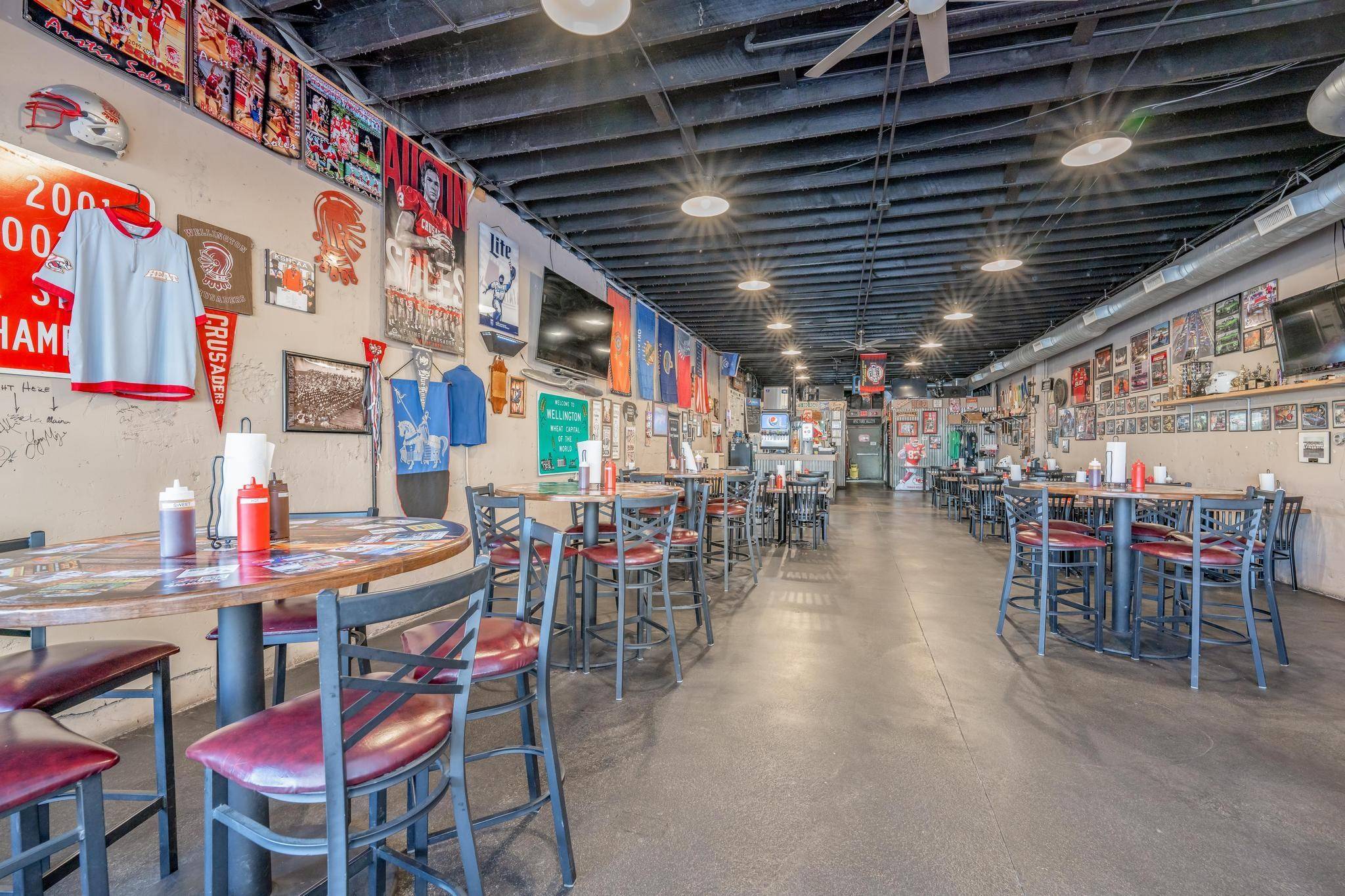 Wellington, KS 67152,215 N Washington Ave