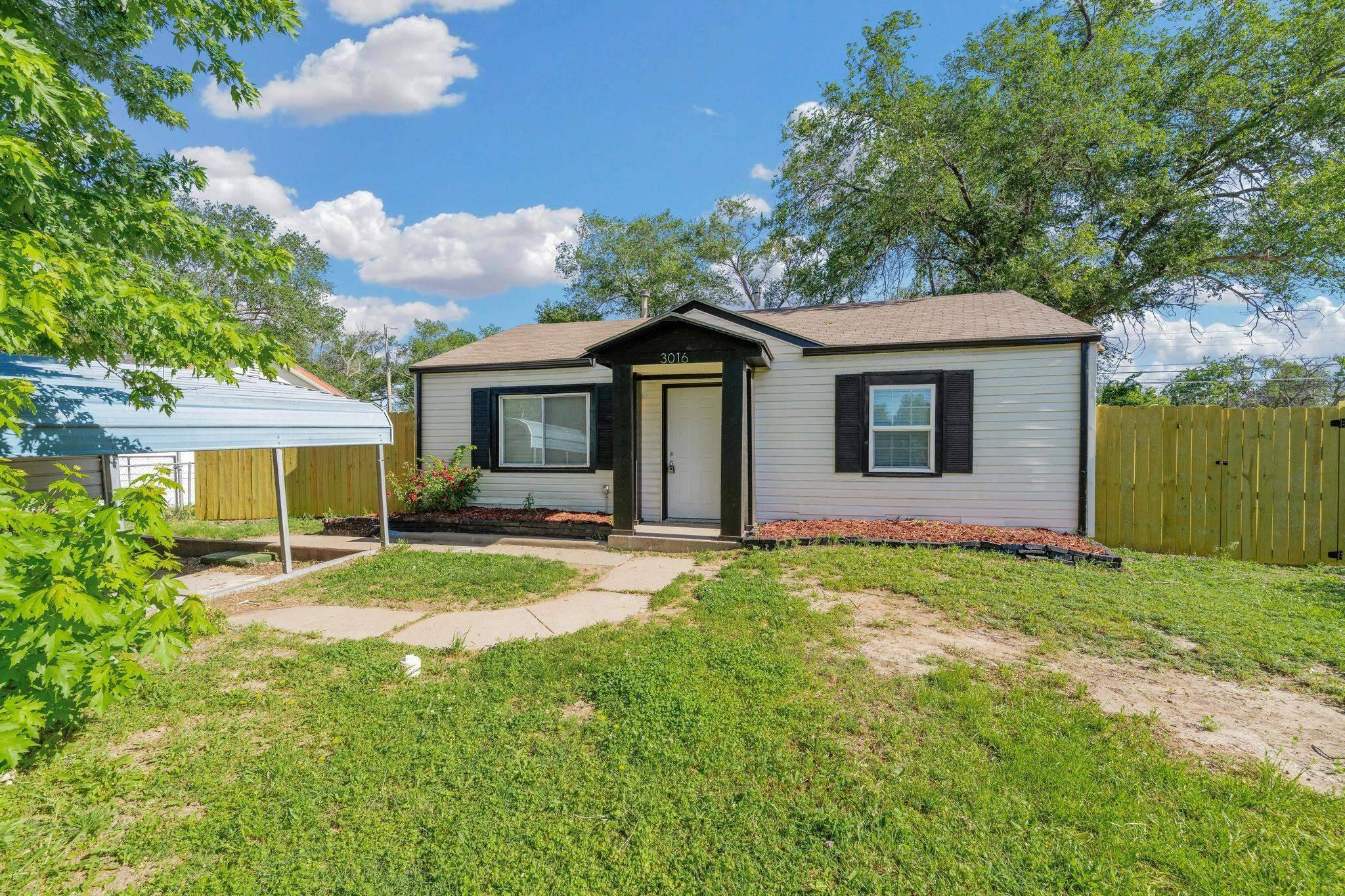 Wichita, KS 67216,3016 E Locust St