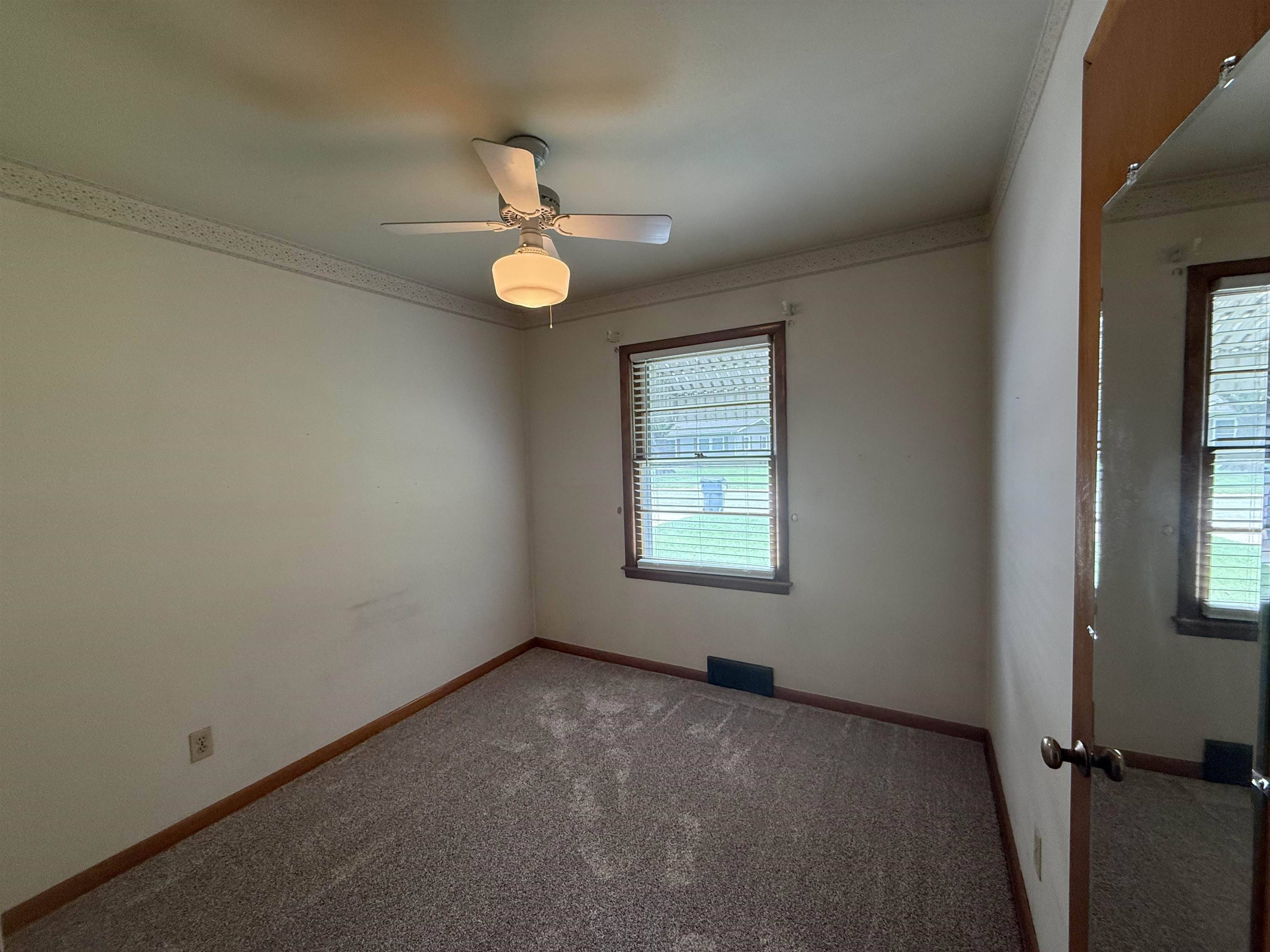Haysville, KS 67060,415 W Spring Dr.