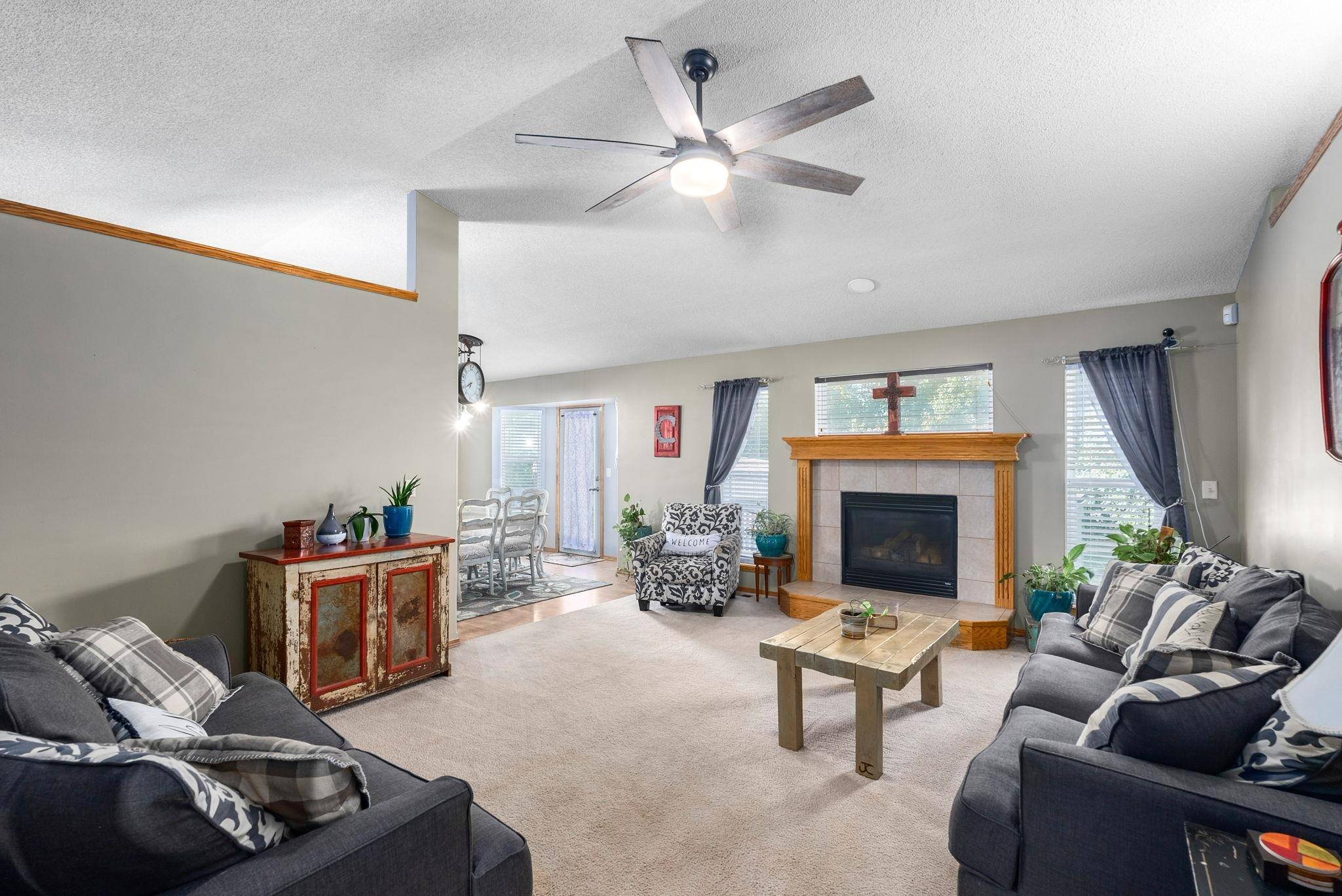 Derby, KS 67037,1101 E Rushwood Dr