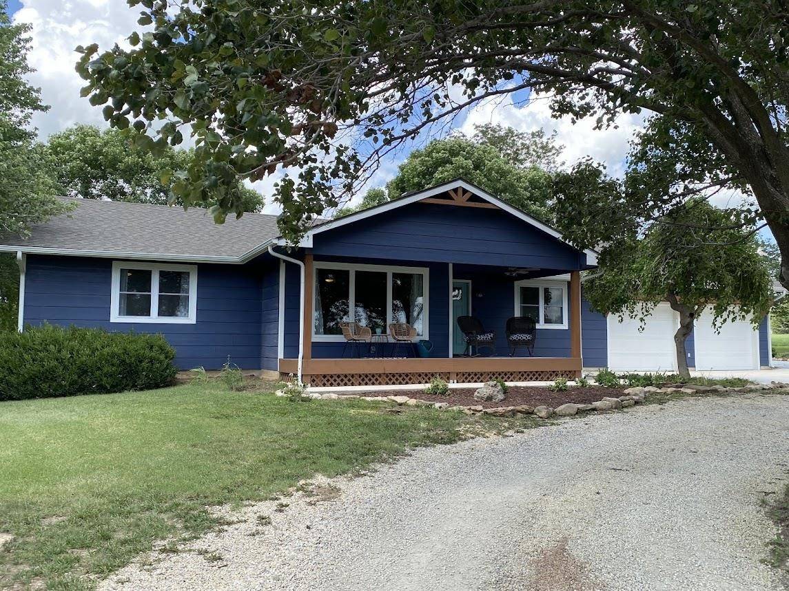 Towanda, KS 67144,7572 SW 30th