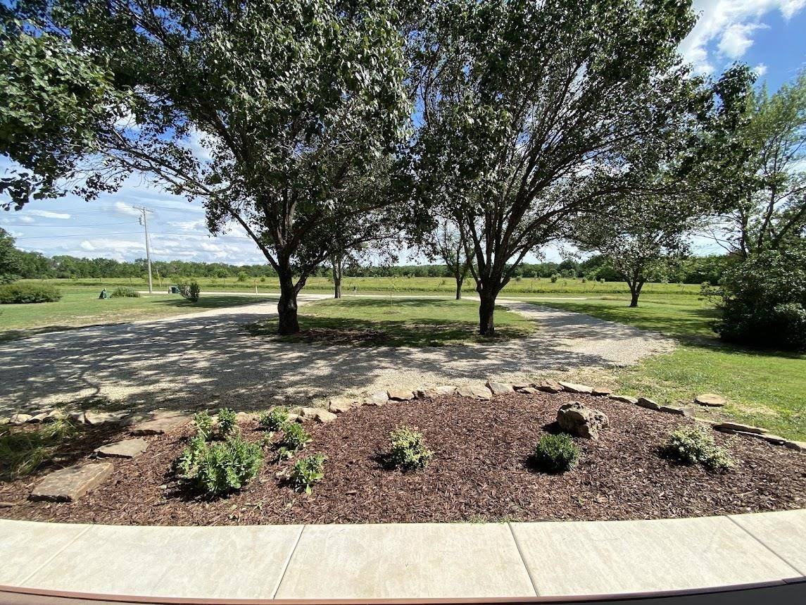 Towanda, KS 67144,7572 SW 30th