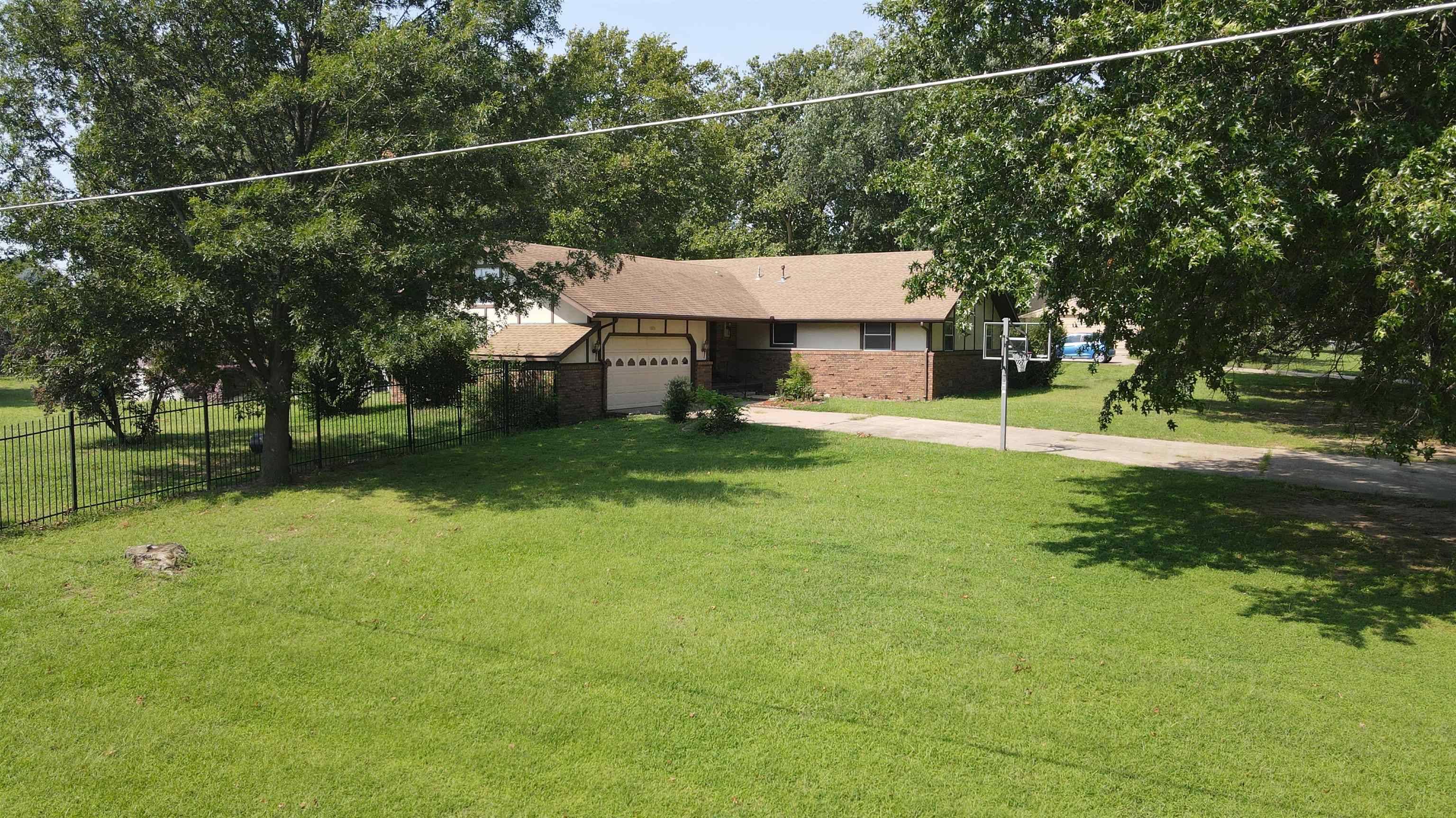 Arkansas City, KS 67005,1605 Mullins Way