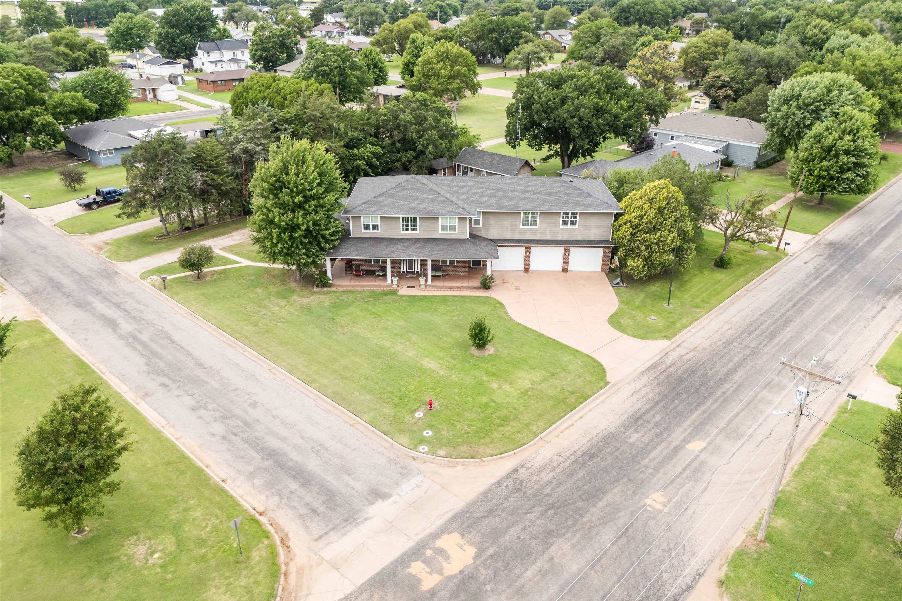 Kiowa, KS 67070,612 Holmes St