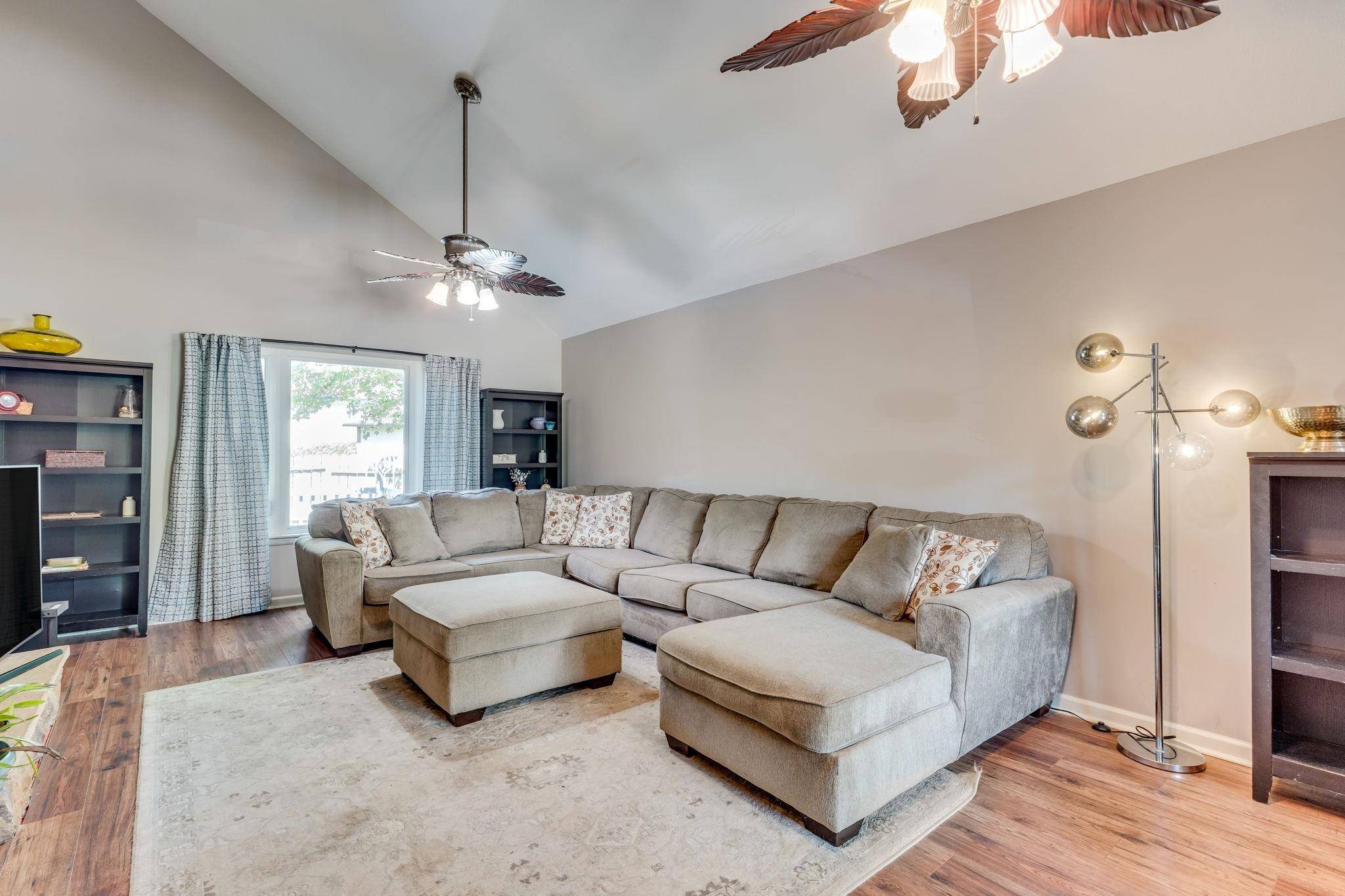 Wichita, KS 67209,1384 S Bridgewater Ct