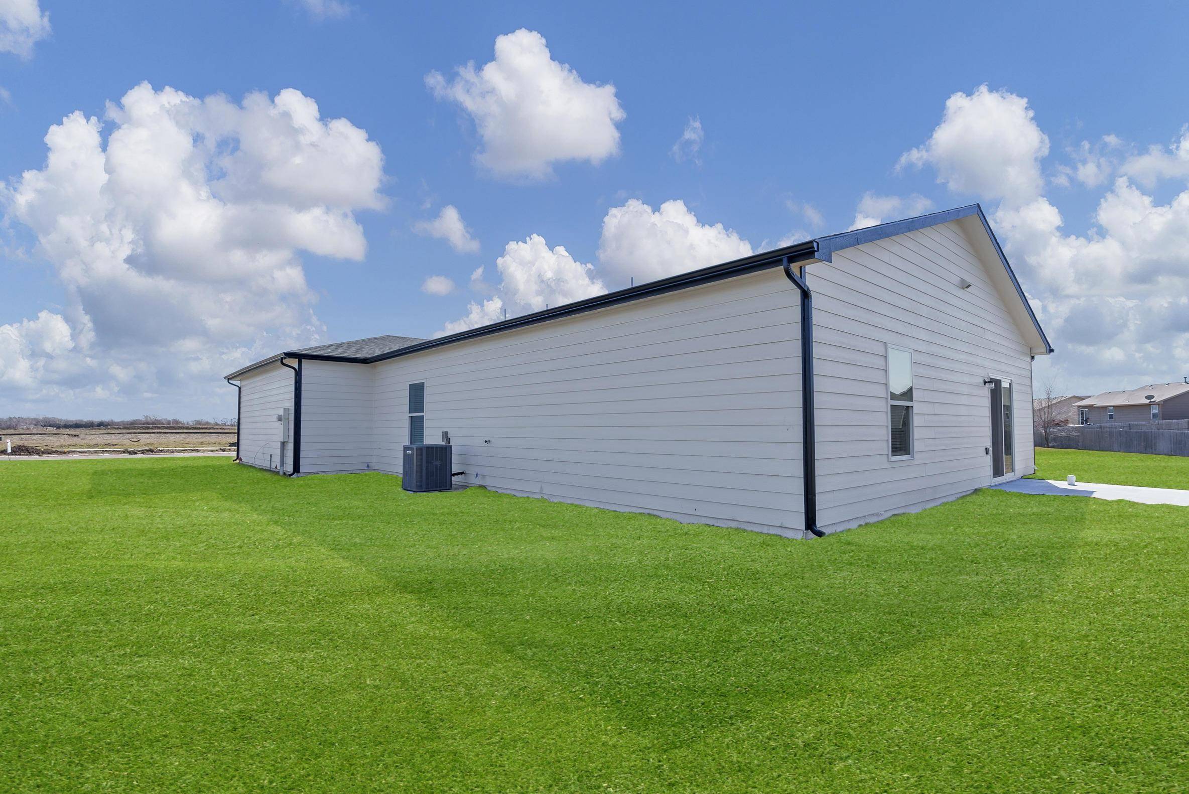 Derby, KS 67037,3570 E Hollandale St