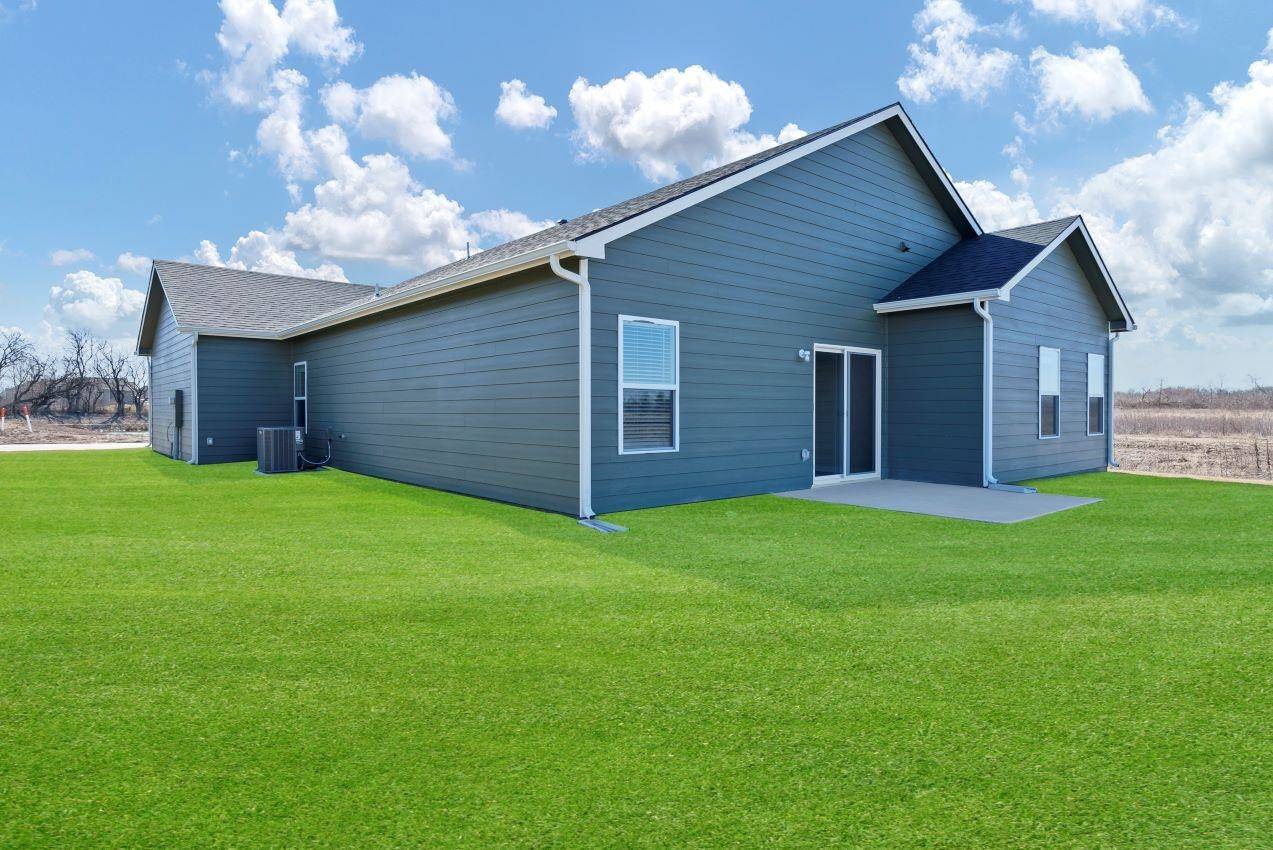Derby, KS 67037,3591 E Hollandale St