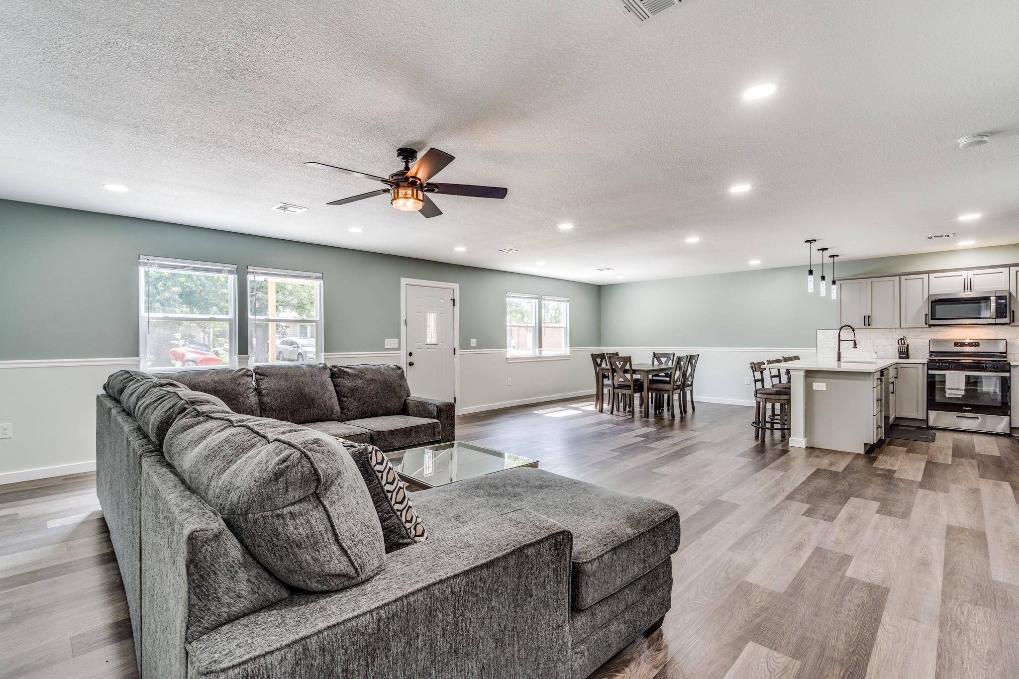 Wichita, KS 67214,525 N Green