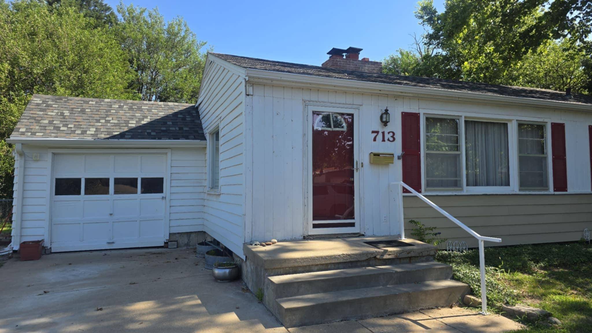 Salina, KS 67401,713 Martin Ave