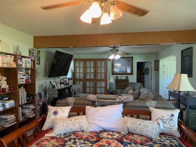 Delphos, KS 67436,601 N Strickler Ave