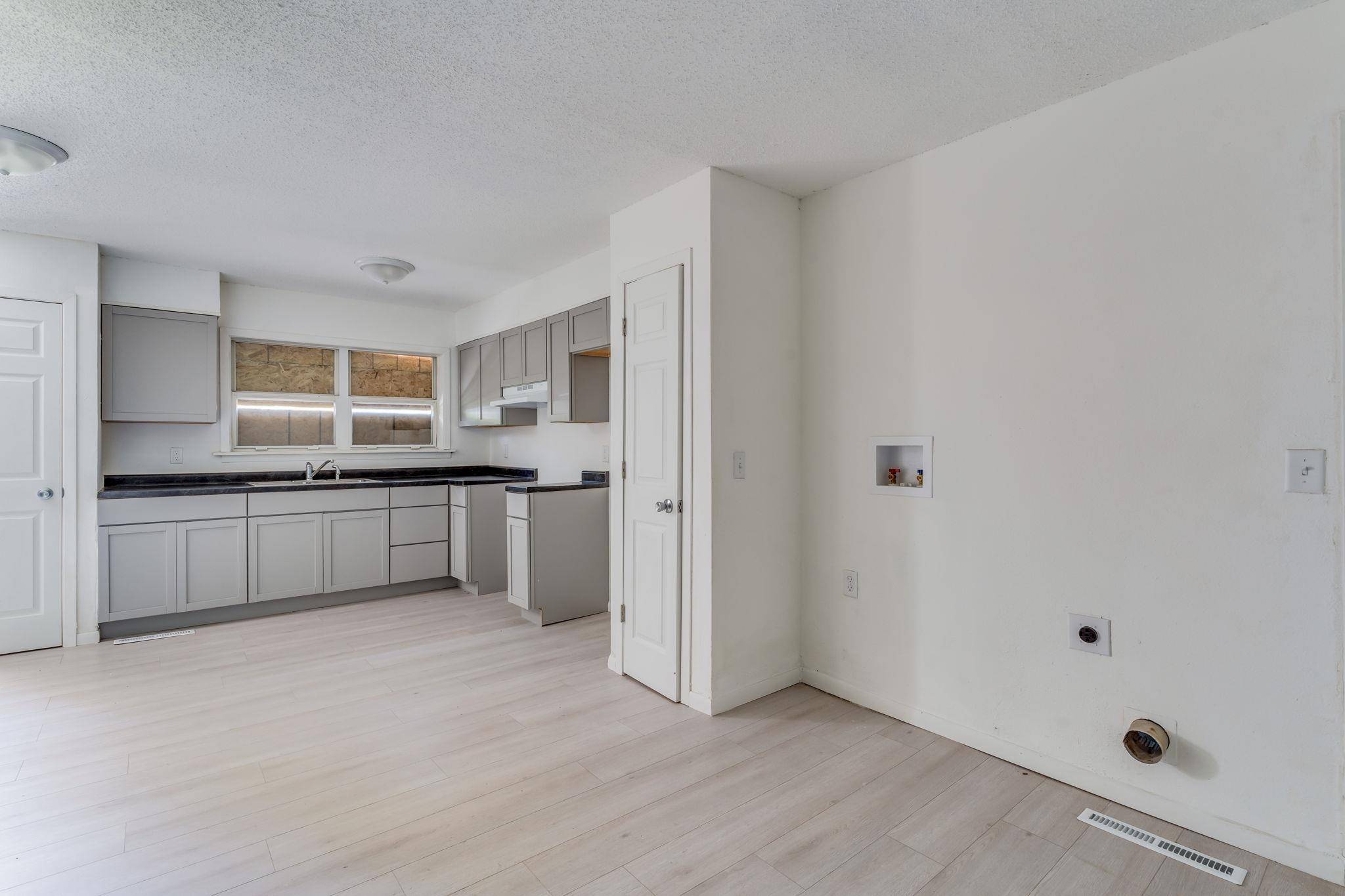 Wichita, KS 67216,1501 E Catalina St