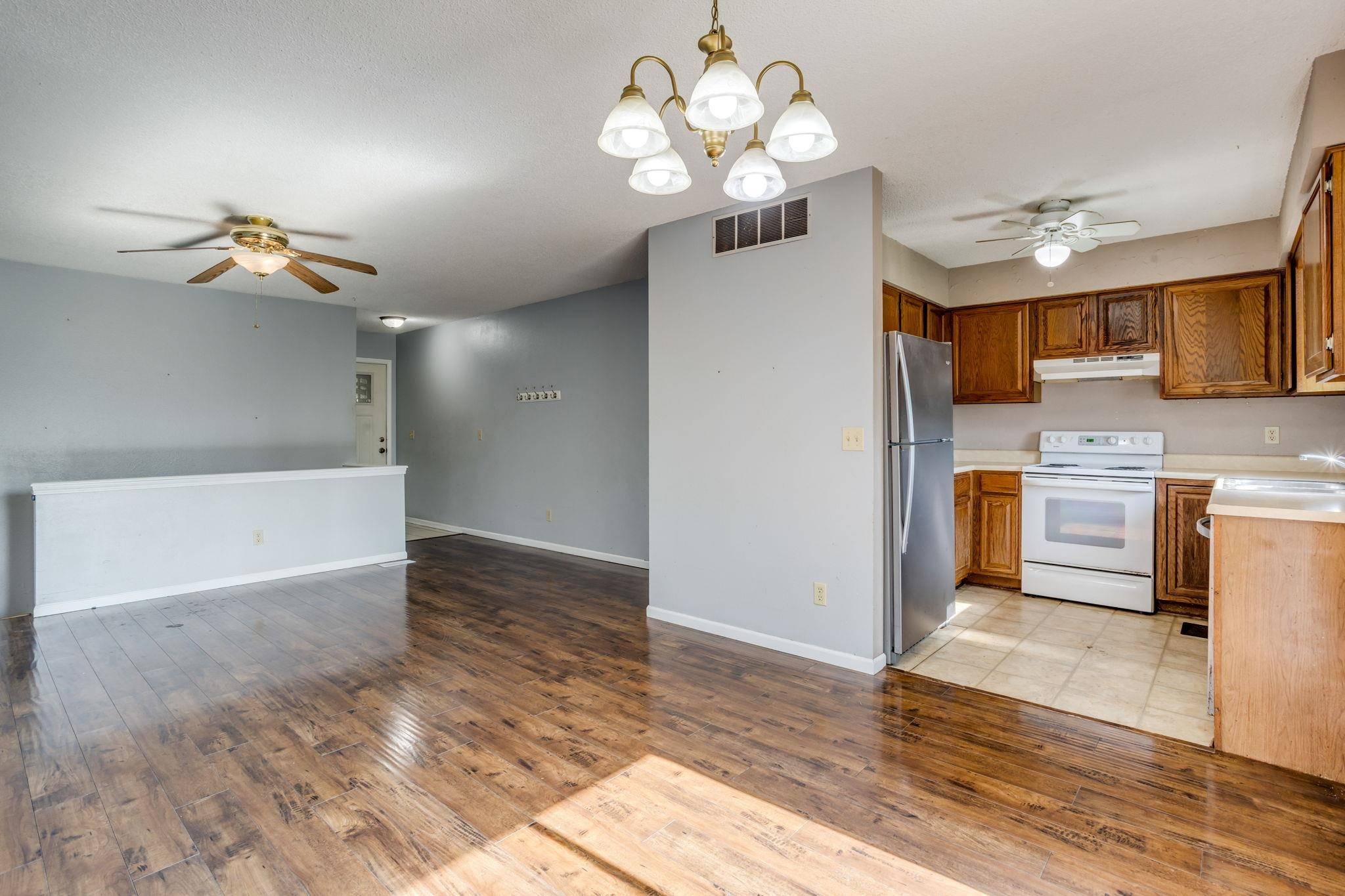 Wichita, KS 67207,1826 S Stacey St