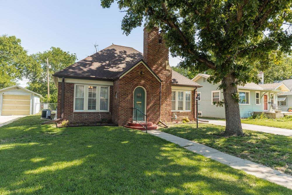 Salina, KS 67401,324 W Beloit Ave
