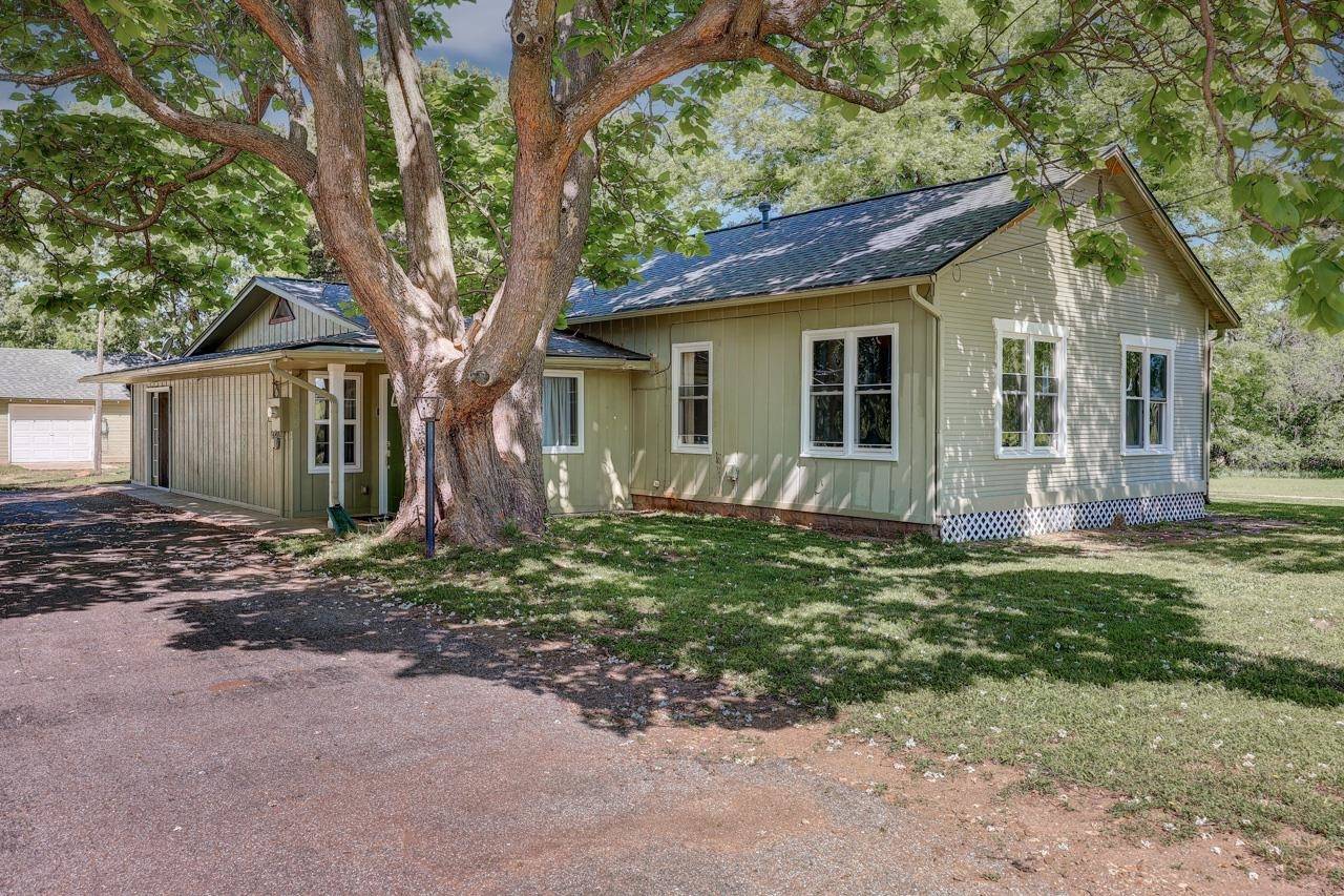 Arkansas City, KS 67005,205 S Centennial Rd