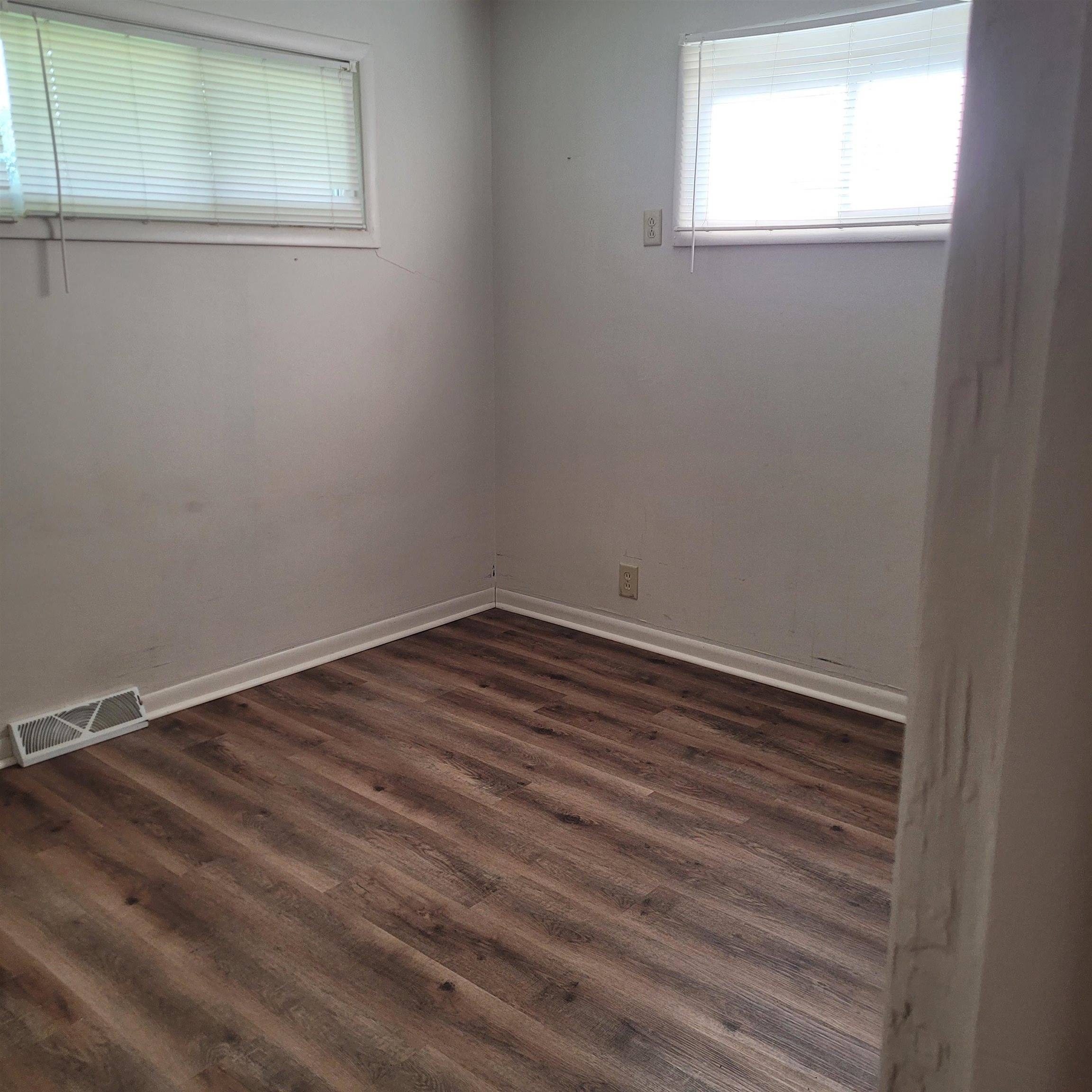 Salina, KS 67401,1525 Pawnee Ave