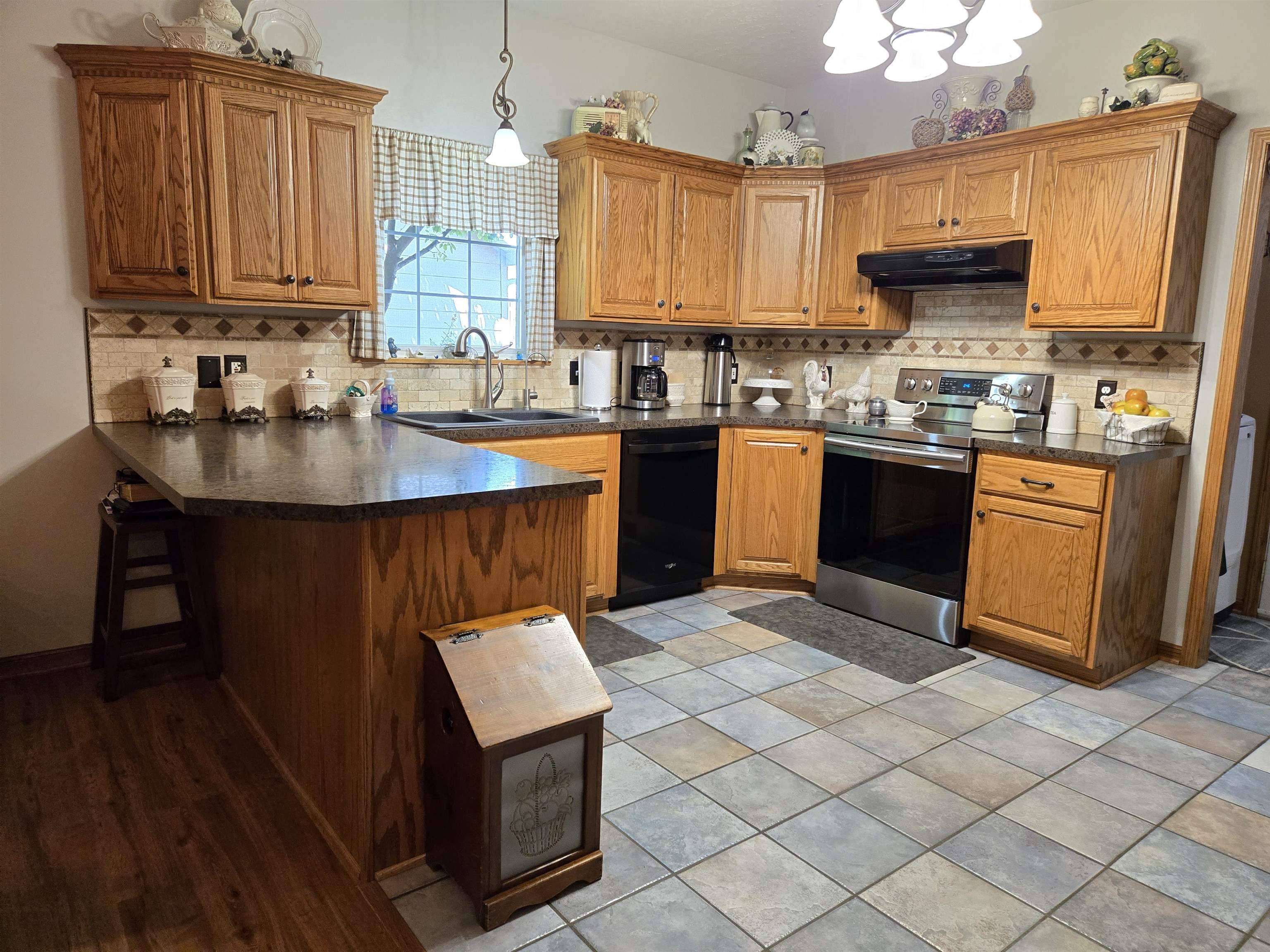 Salina, KS 67401,1026 Republic Cir