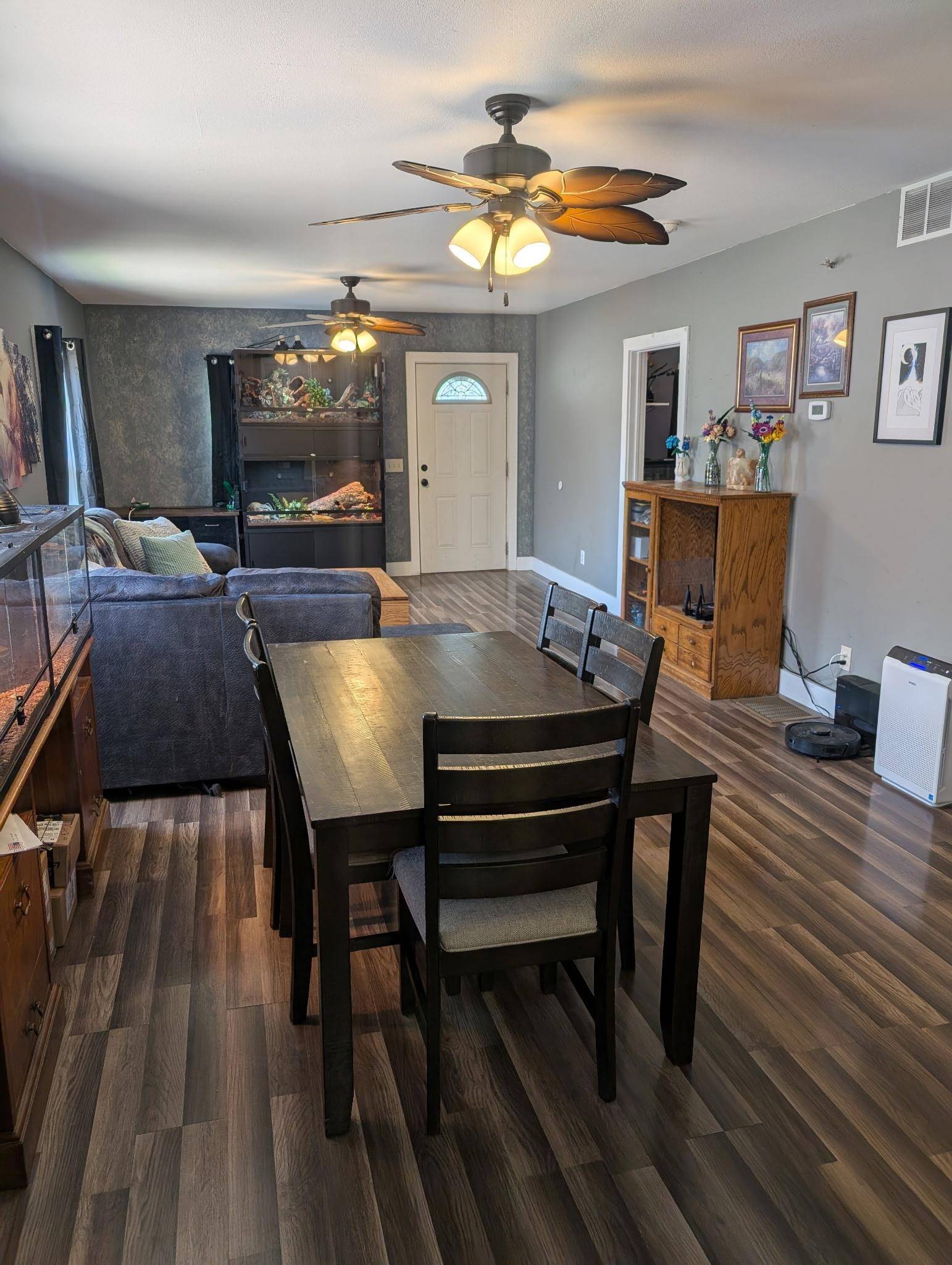 Salina, KS 67401,115 S Penn Ave