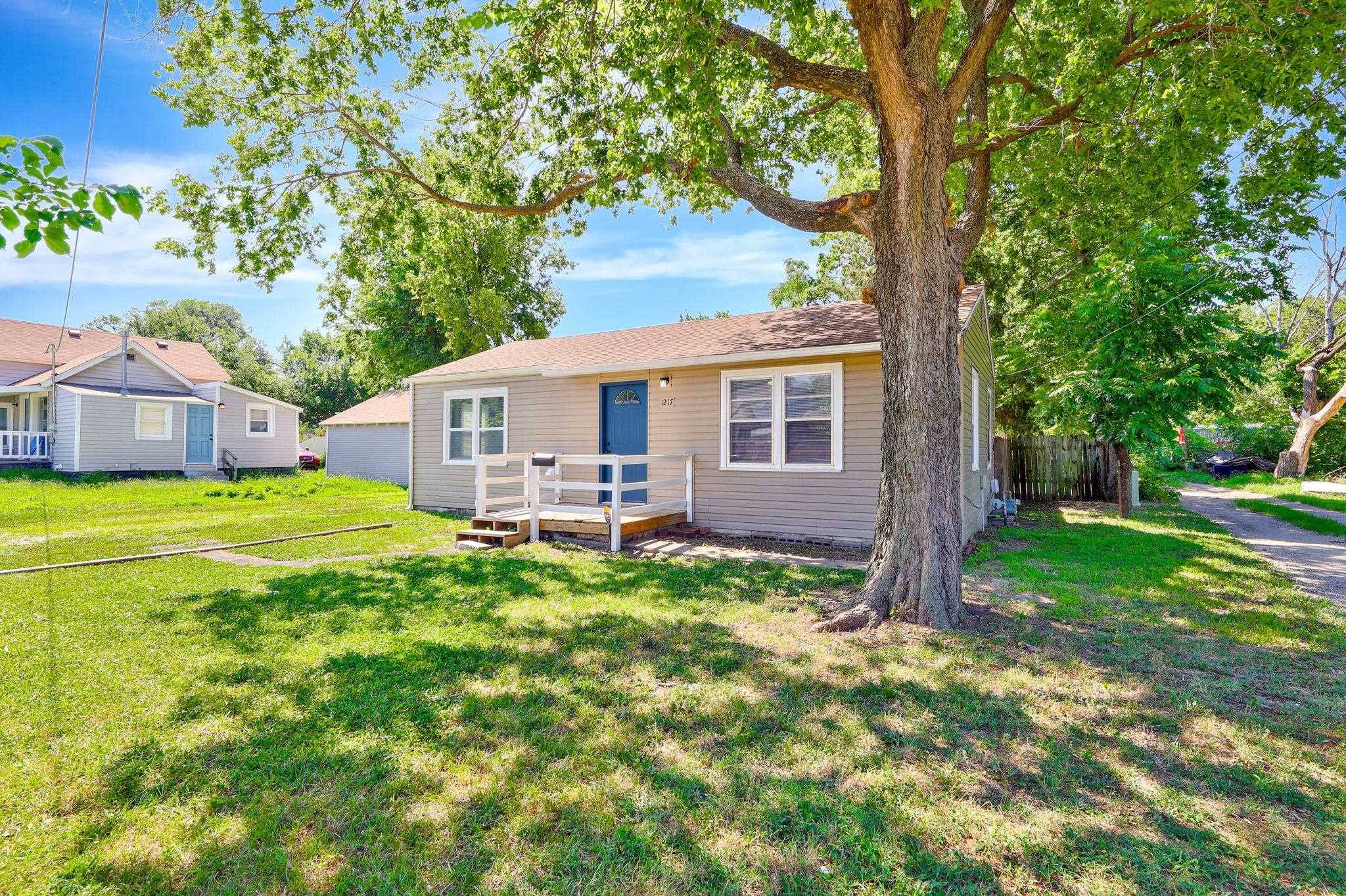 Wichita, KS 67211,1217 E Boston St
