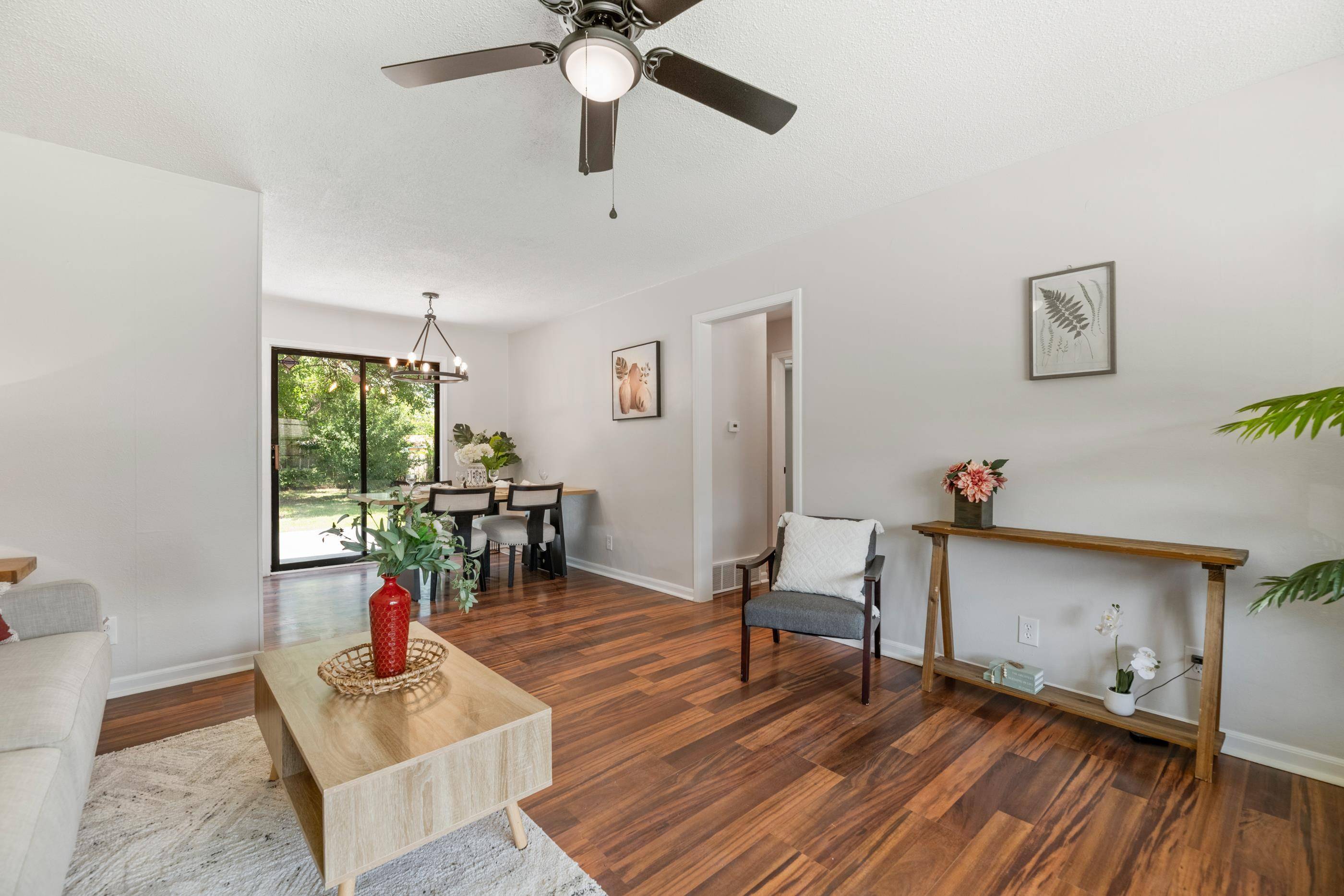 Wichita, KS 67207,7334 E Gilbert St