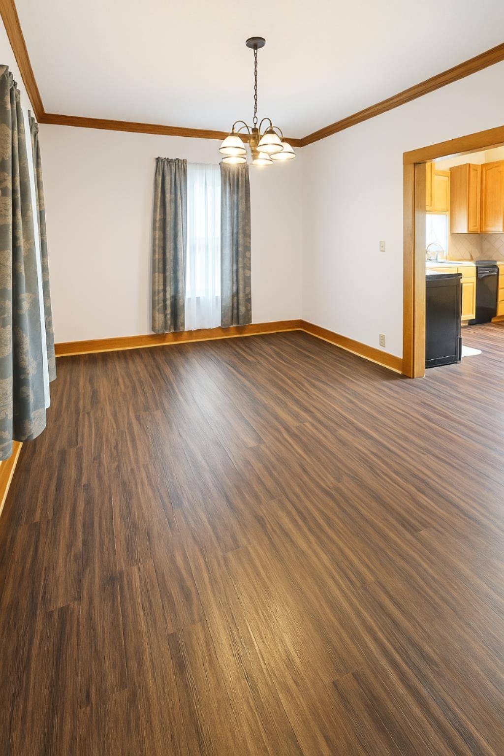 Salina, KS 67401,815 Highland Ave