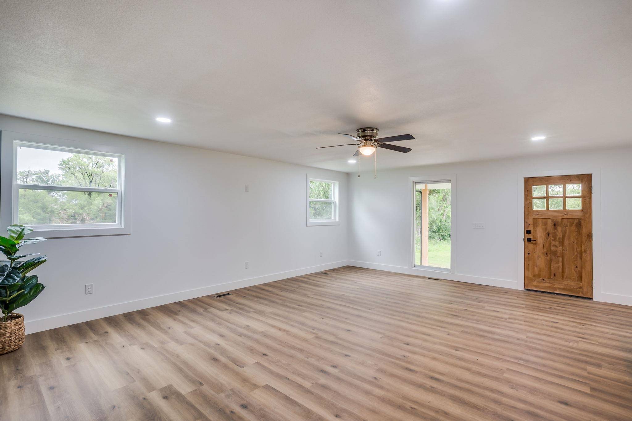 Murdock, KS 67111,12347 NE 10th St