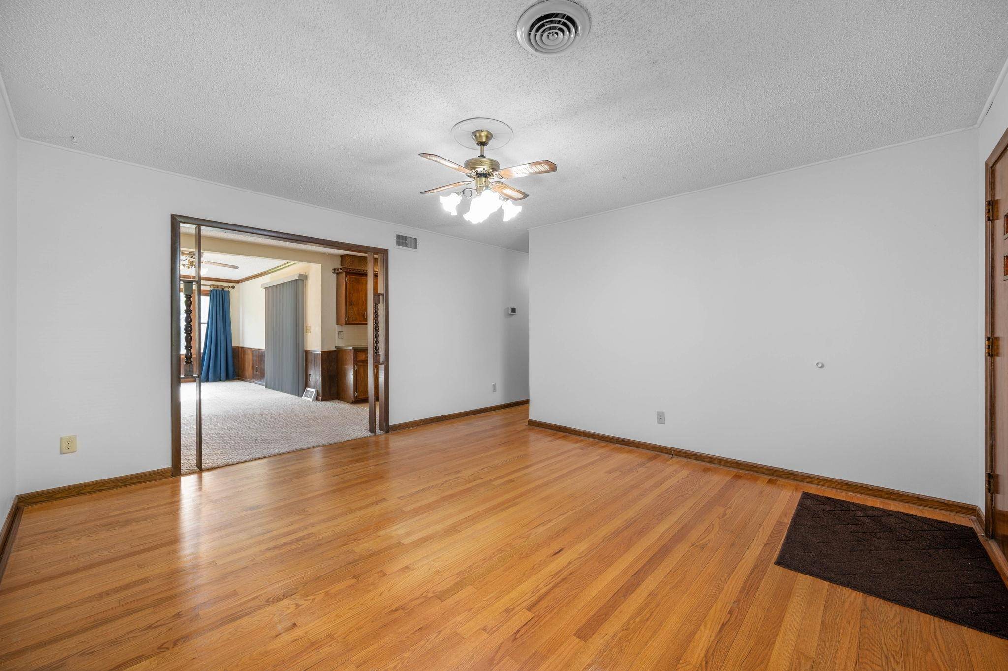 Wichita, KS 67217,3408 S Handley St