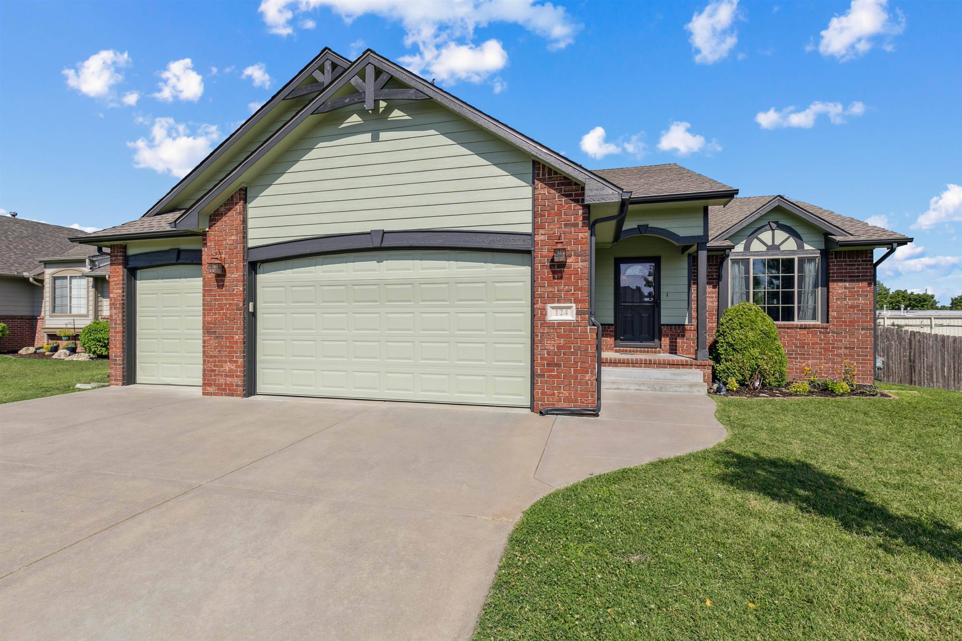Rose Hill, KS 67133,124 W Harmony Cir.