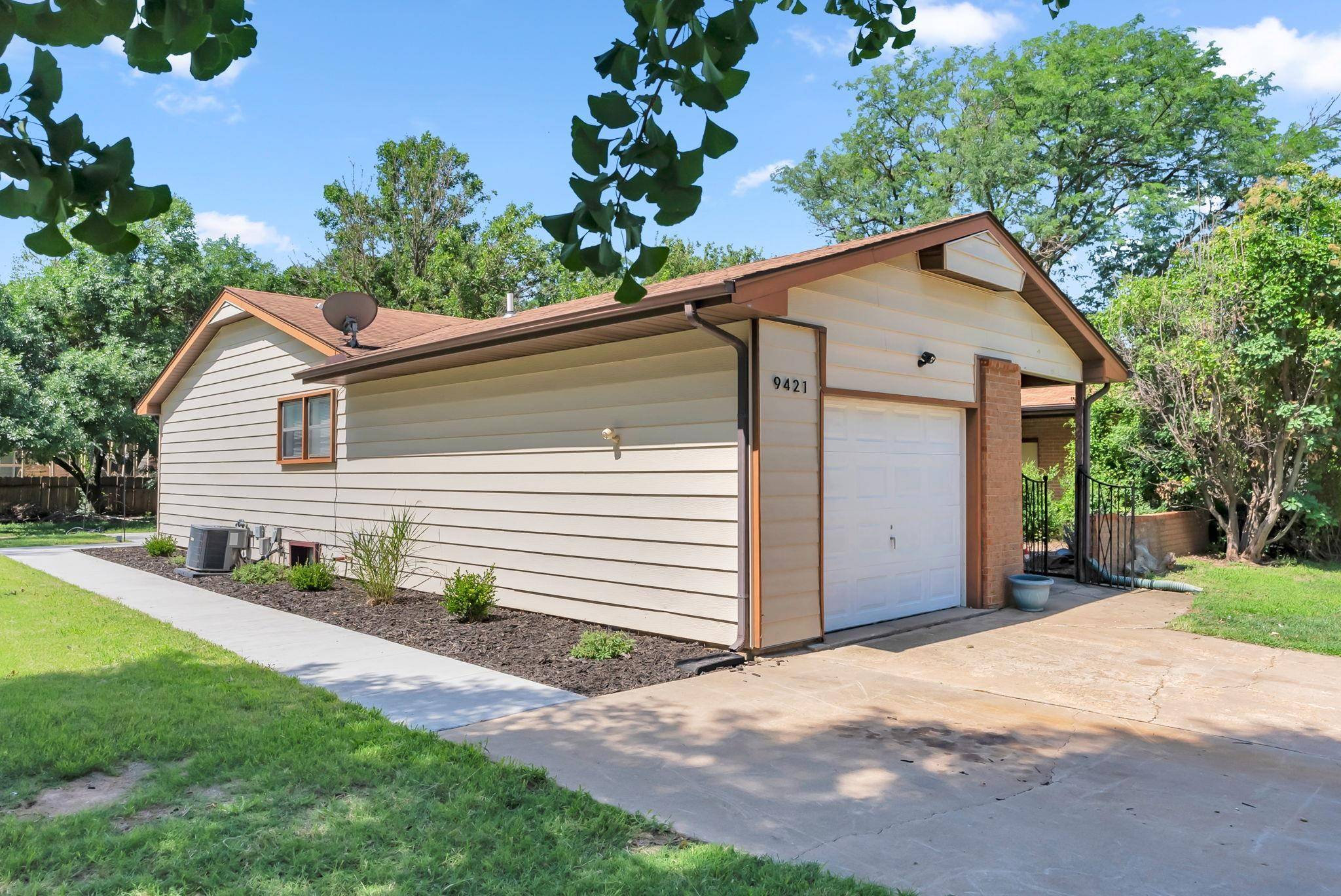 Wichita, KS 67212,9421 W 16th St N