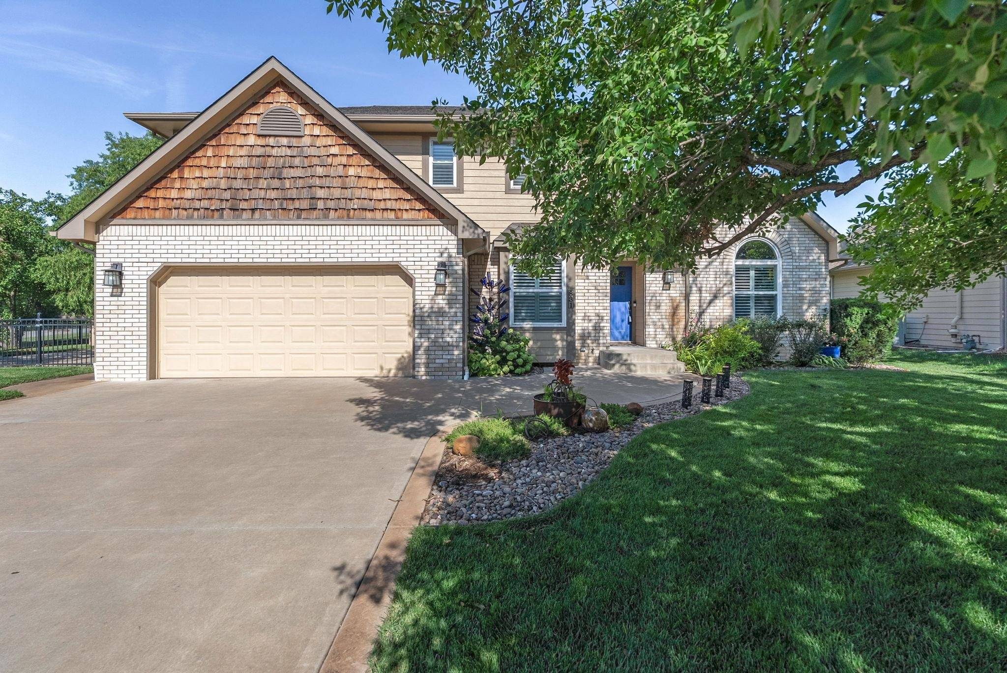 Wichita, KS 67230,831 S Spring Hollow Dr